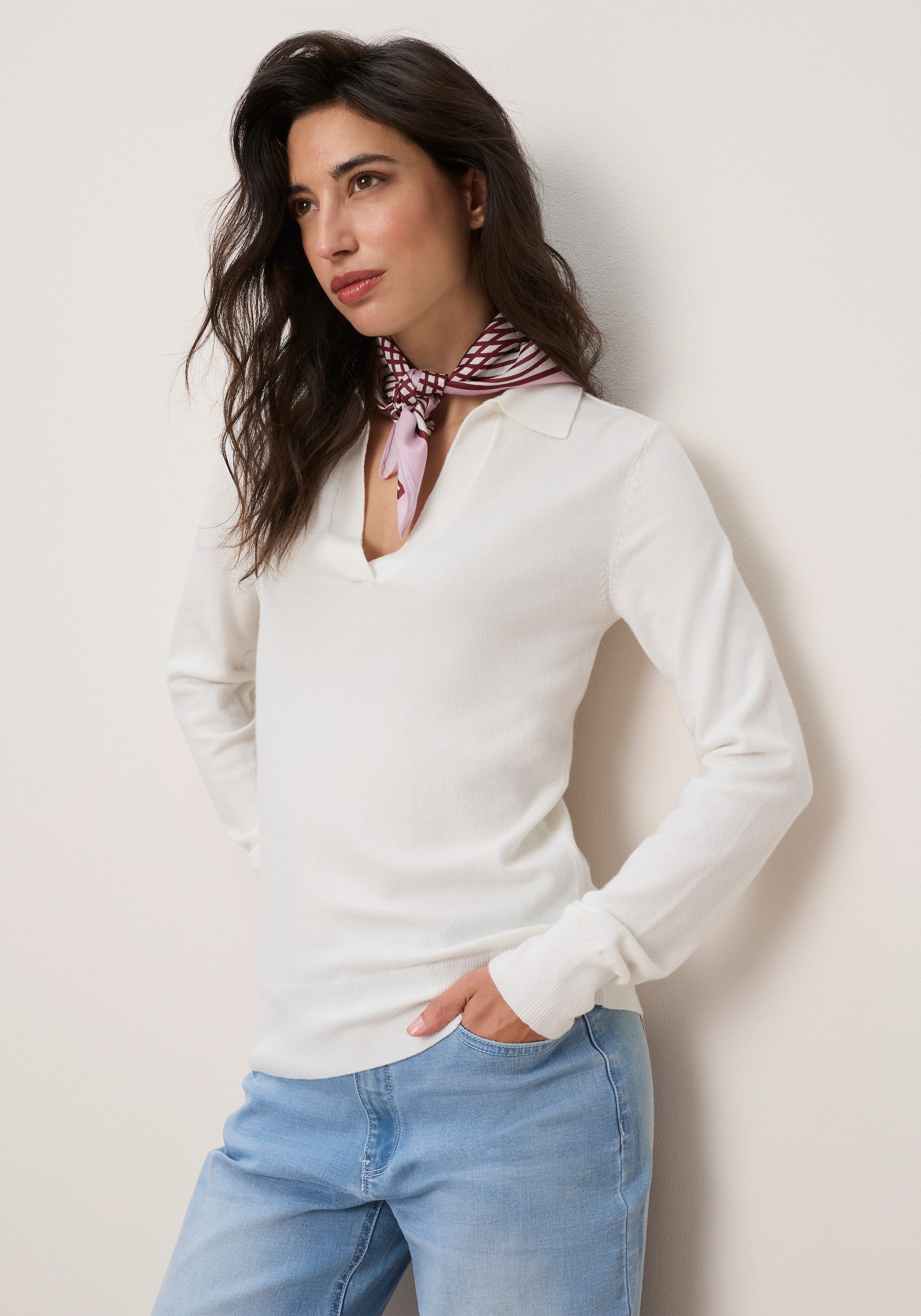 Tamaris Strickpullover mit Polokragen, figurumspielende Passform, aus Feinstrick aus weicher Viskosemischung. € 39,99, (€ 39,99 pro 1 Stk).