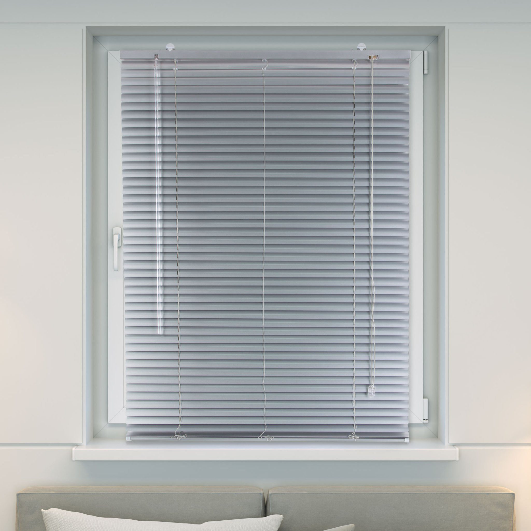 Victoria M. Jalousie Aluminium Jalousie, 40 x 130 cm, silber glänzend, mit Bohrenohne Bohren, freihängend, Sicht- Licht- und Blendschutz, inkl. Klemmclips