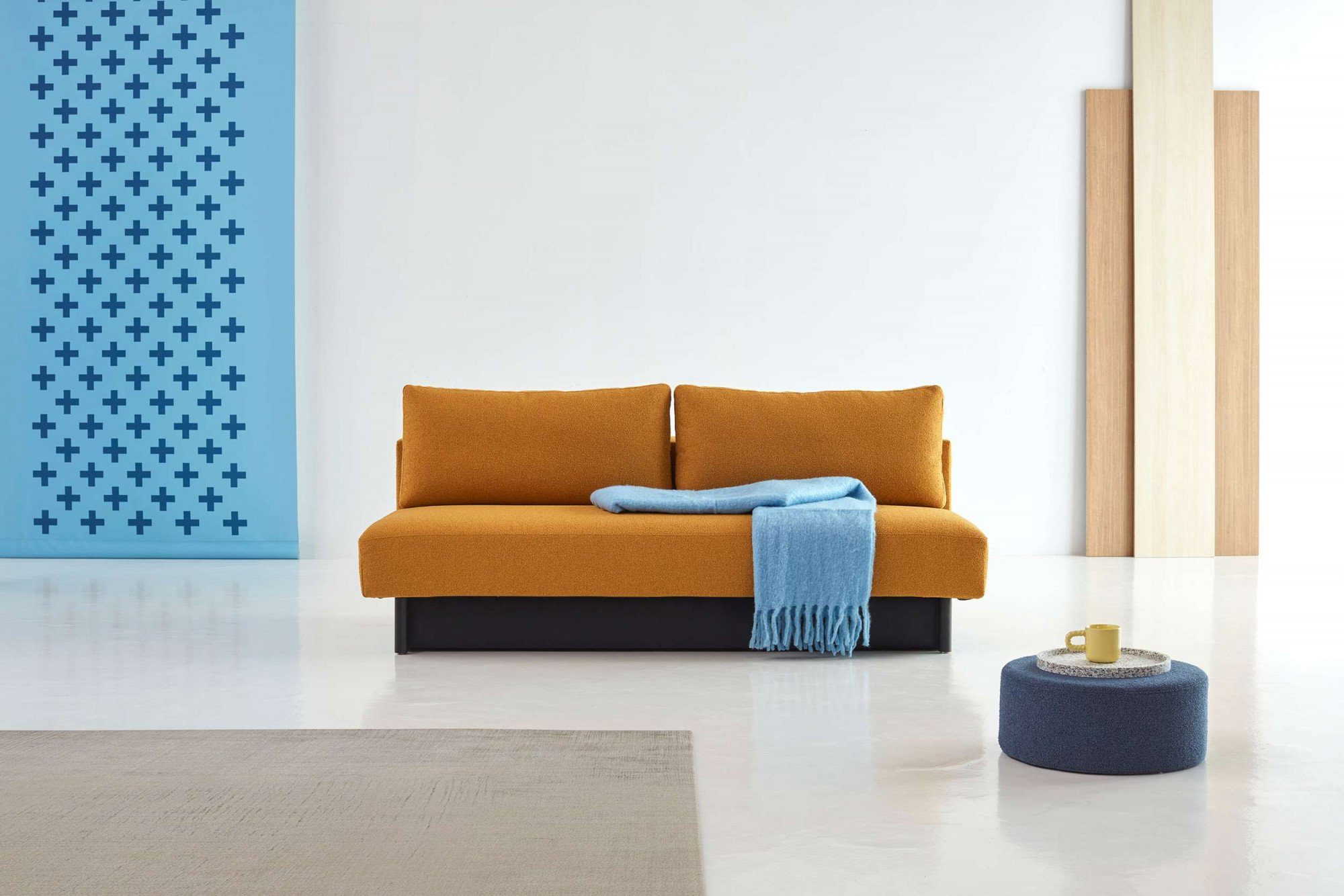 INNOVATION LIVING ™ 3-Sitzer Merga Stellfläche Design, wenig Bettkasten,minimalistischem Schlafsofa, bedarf großem