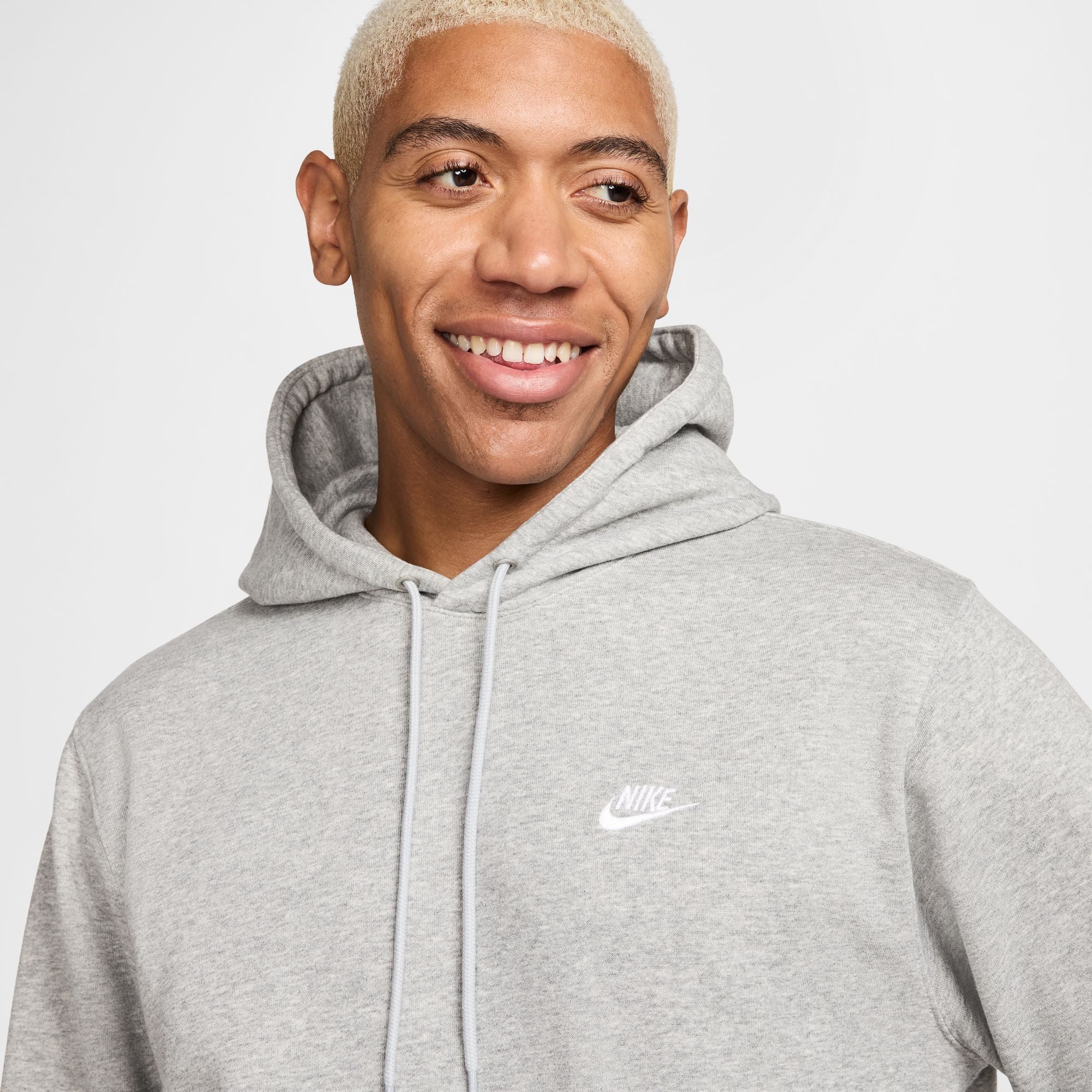 Nike Sportswear Kapuzensweatshirt Nike Club Men's French Terry Pullover Hoodie mit Kapuze, für Freizeit und Sport, mit Kängurutasche