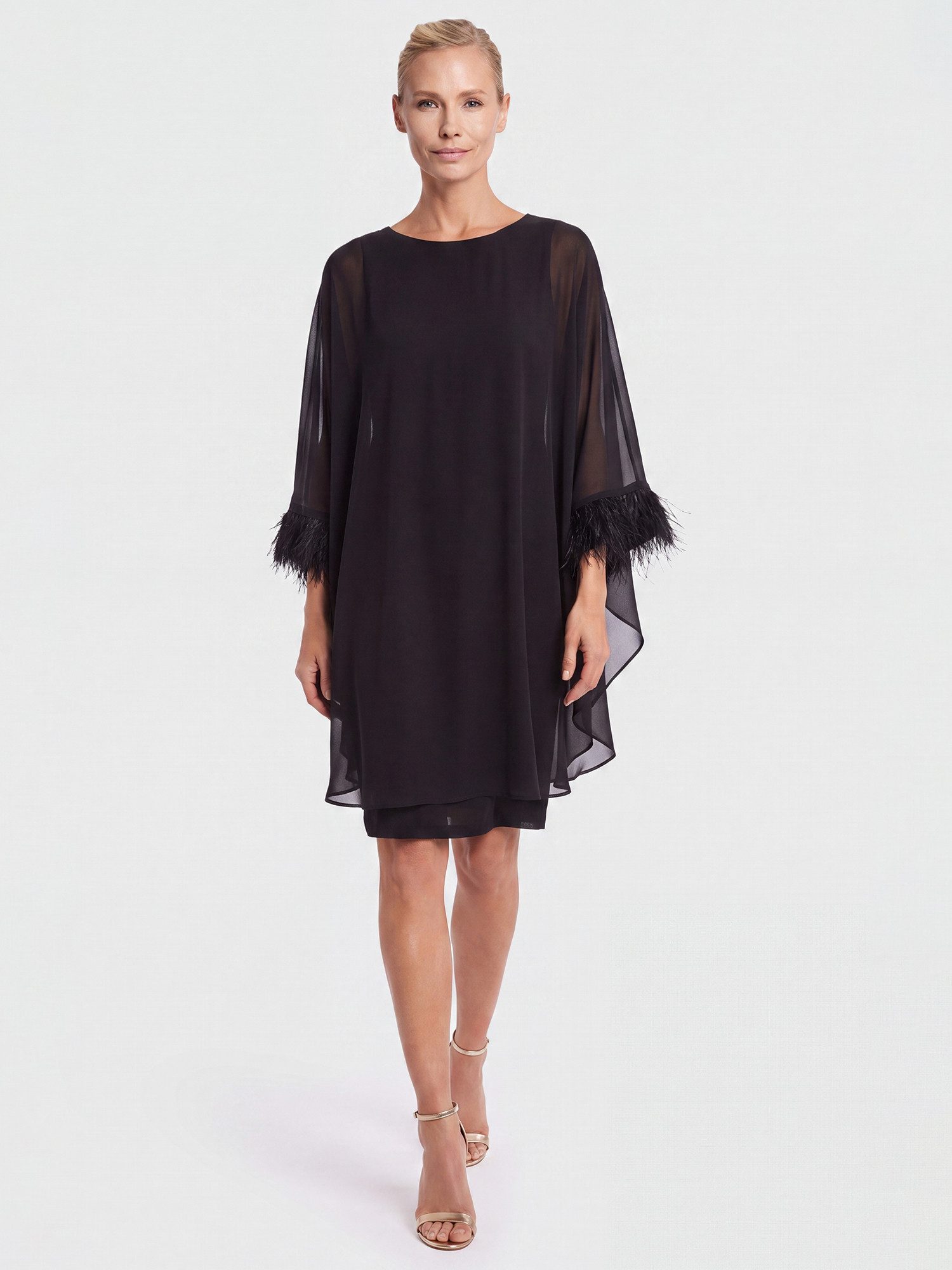 Apart Jerseykleid mit asymmetrischem Chiffon-Cape und Fransen