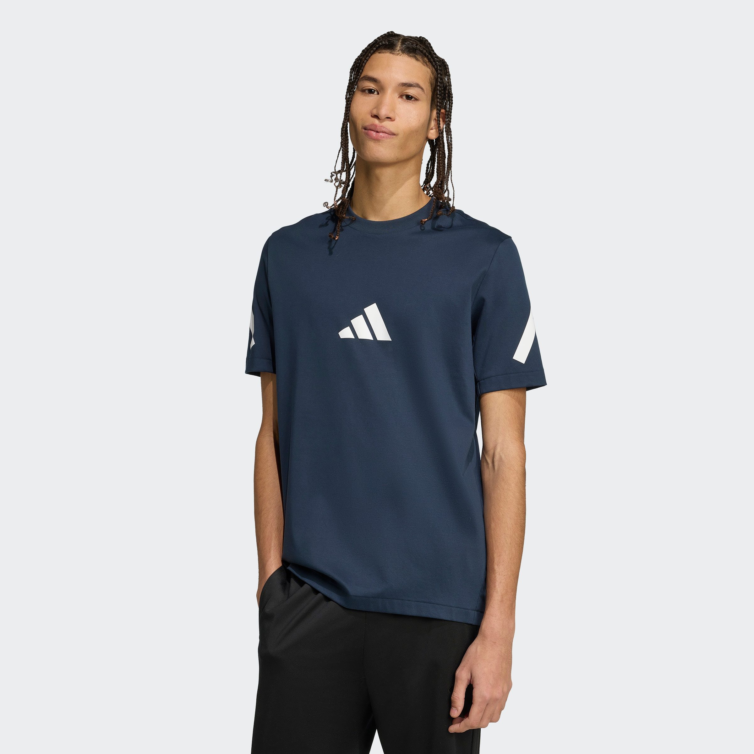 adidas Sportswear T-Shirt M Z.N.E. TEE sportlicher Stil, Kurzarm, aus Baumwolle, ohne Verschluss