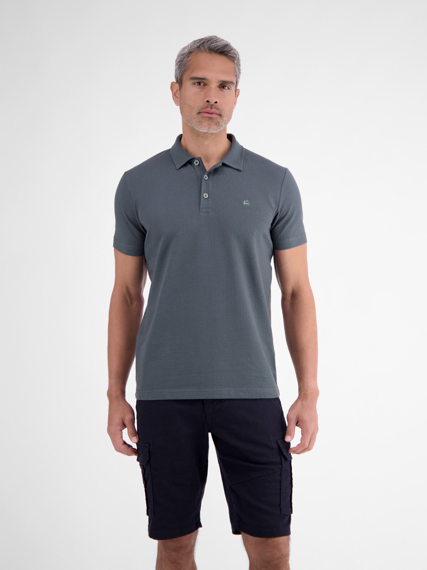 LERROS Poloshirt Poloshirt in weicher Seersucker-Qualität mit Brusttasche
