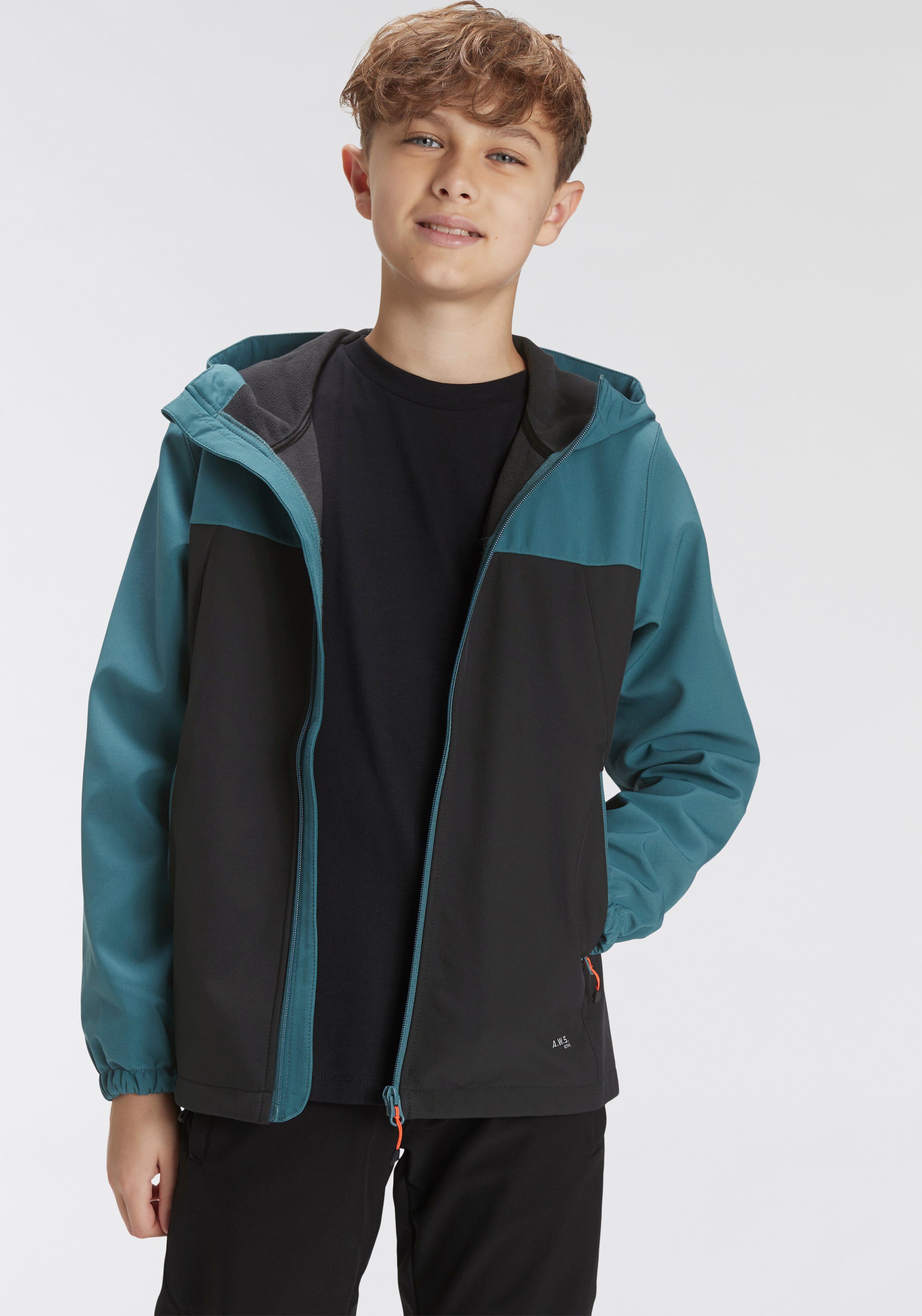 Icepeak Softshelljacke KONAN - für und wasserabweisendem emerald Material aus winddichtem Kinder