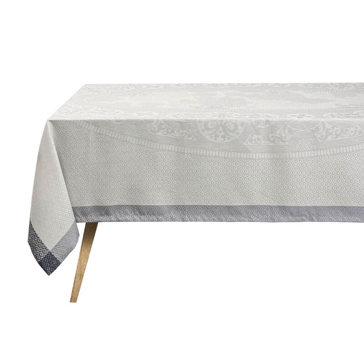 Le Jacquard Francais Tischdecke Le Jacquard Français Tischwäschekollektion Évasion Céleste, jacquard-gewebt