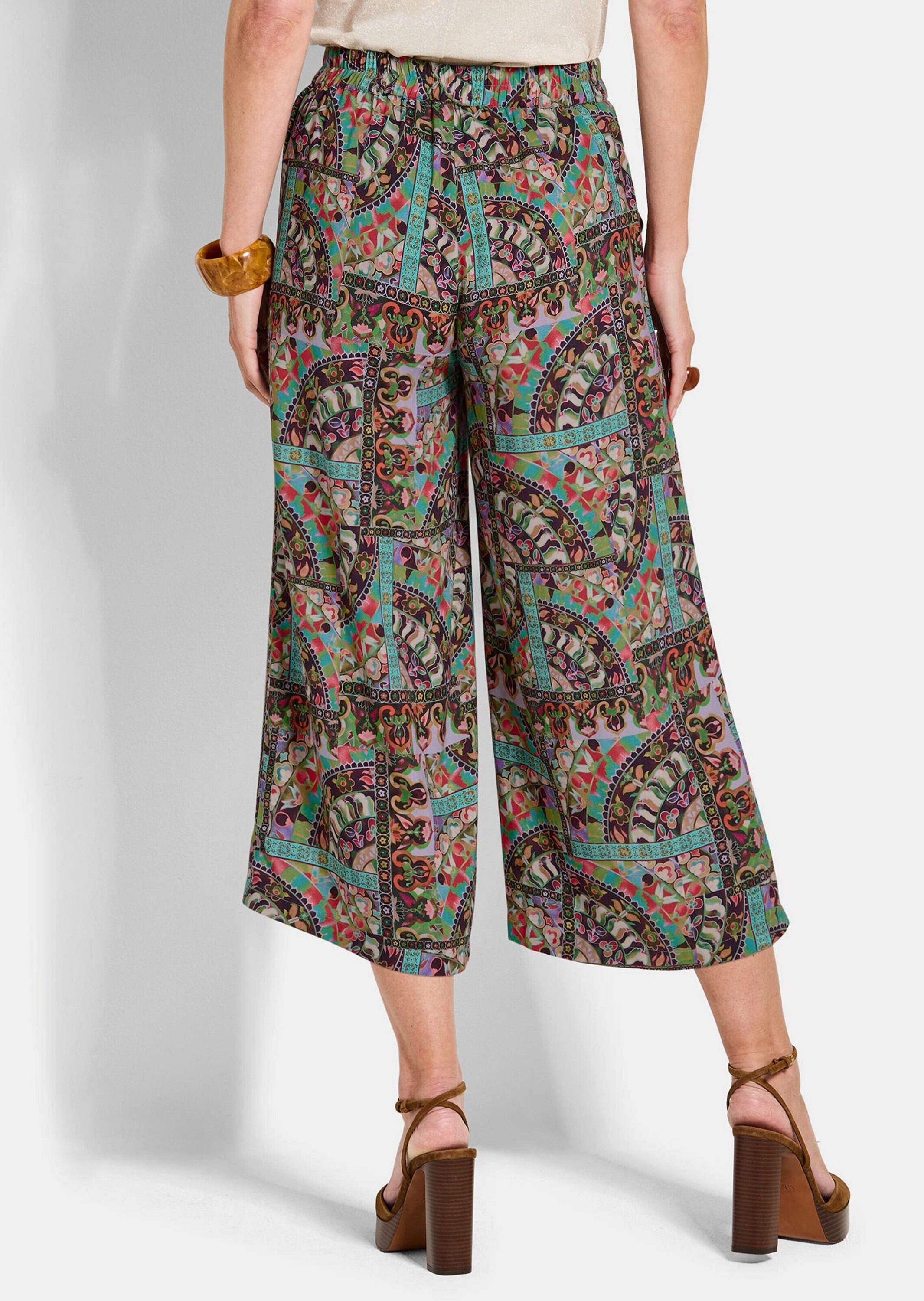 GOLDNER Schlupfhose Jerseyhose mit Patchwork-Druck Schlupfhose mit Rundum-Dehnbund, Eingriffstaschen und 7/8-Länge