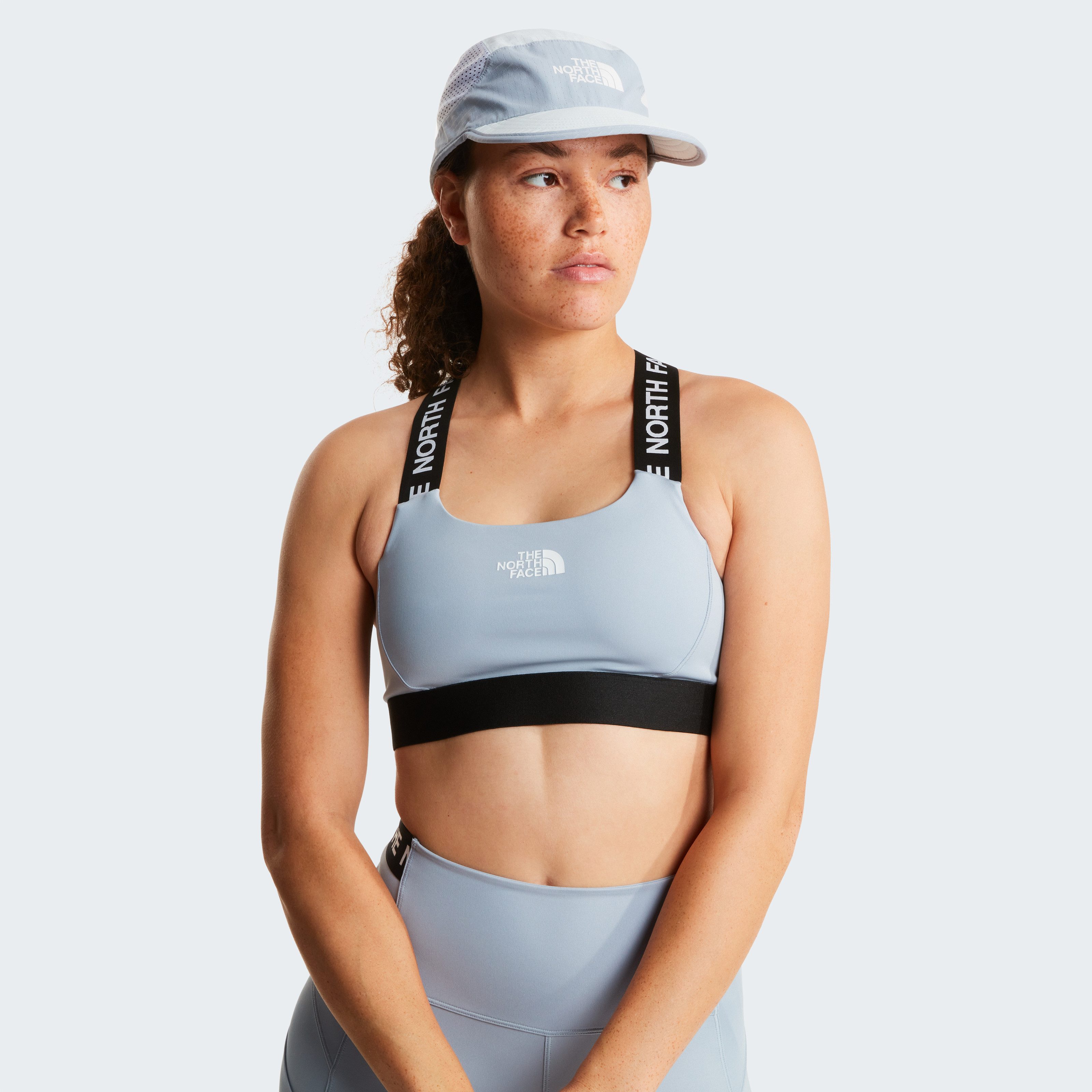 The North Face Sport-BH W CAMBRENA BRA für Fitness und Outdoor-Training, mit schweißableitendem FlashDry™