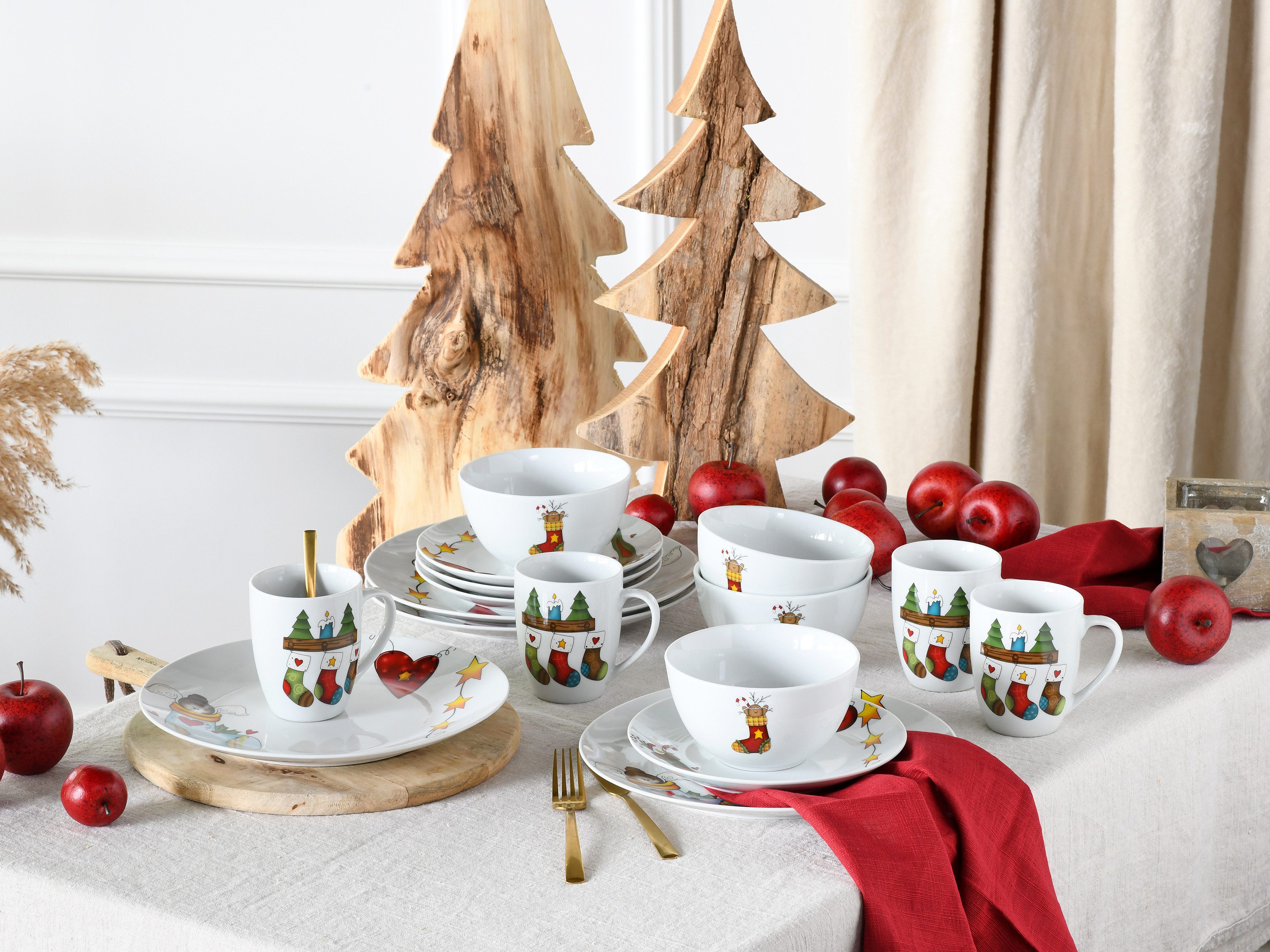 CreaTable Kombiservice Luna Socken, Kombi-Service 16-tlg (16-tlg), 4 Personen, Porzellan, Winterlicher Dekor mit lustigen Sockenmotiven