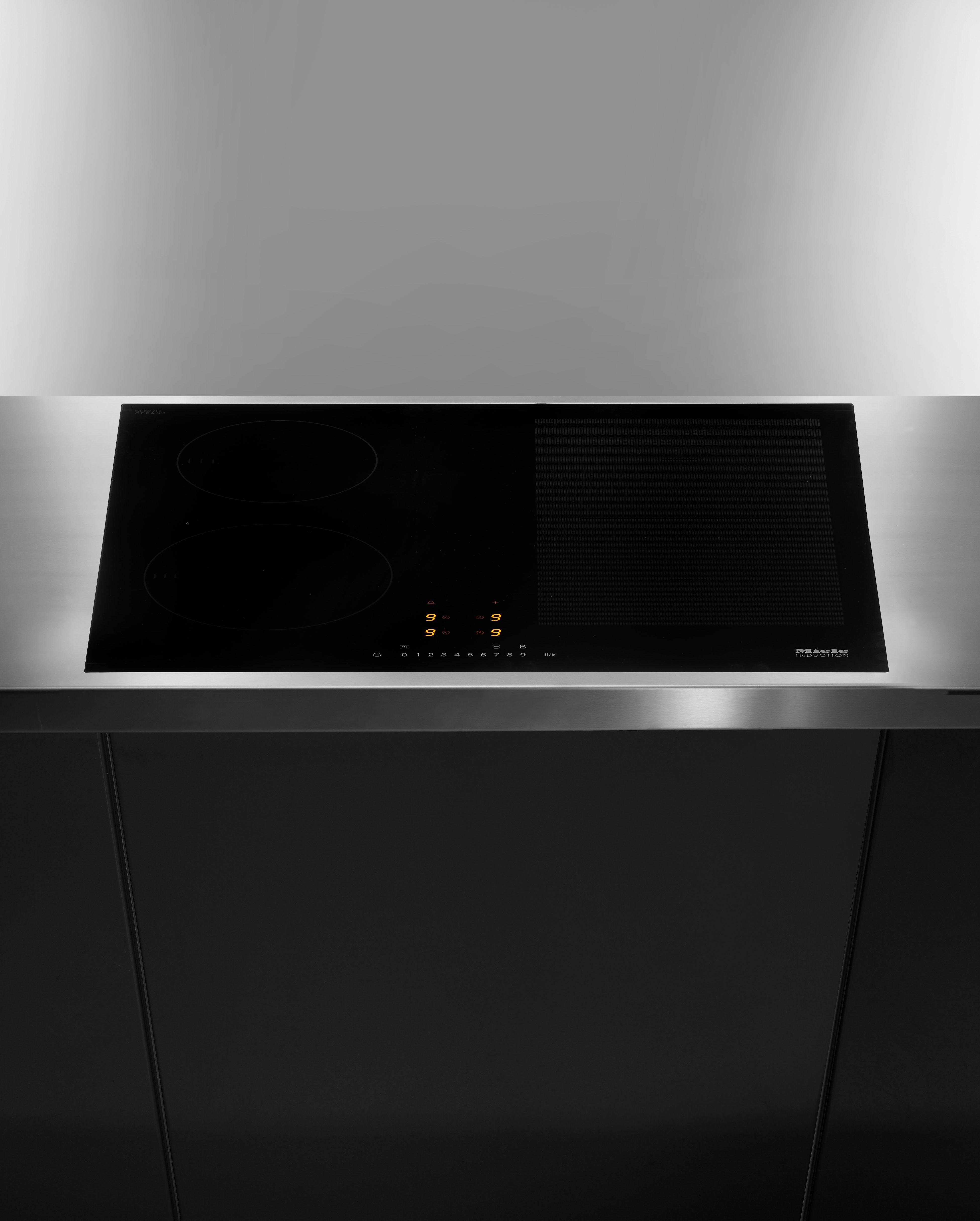 Miele Flex-Induktions-Kochfeld KM 7404 FX, Mit 4 Kochzonen inkl. 1 leistungsstarken PowerFlex-Kochbereich