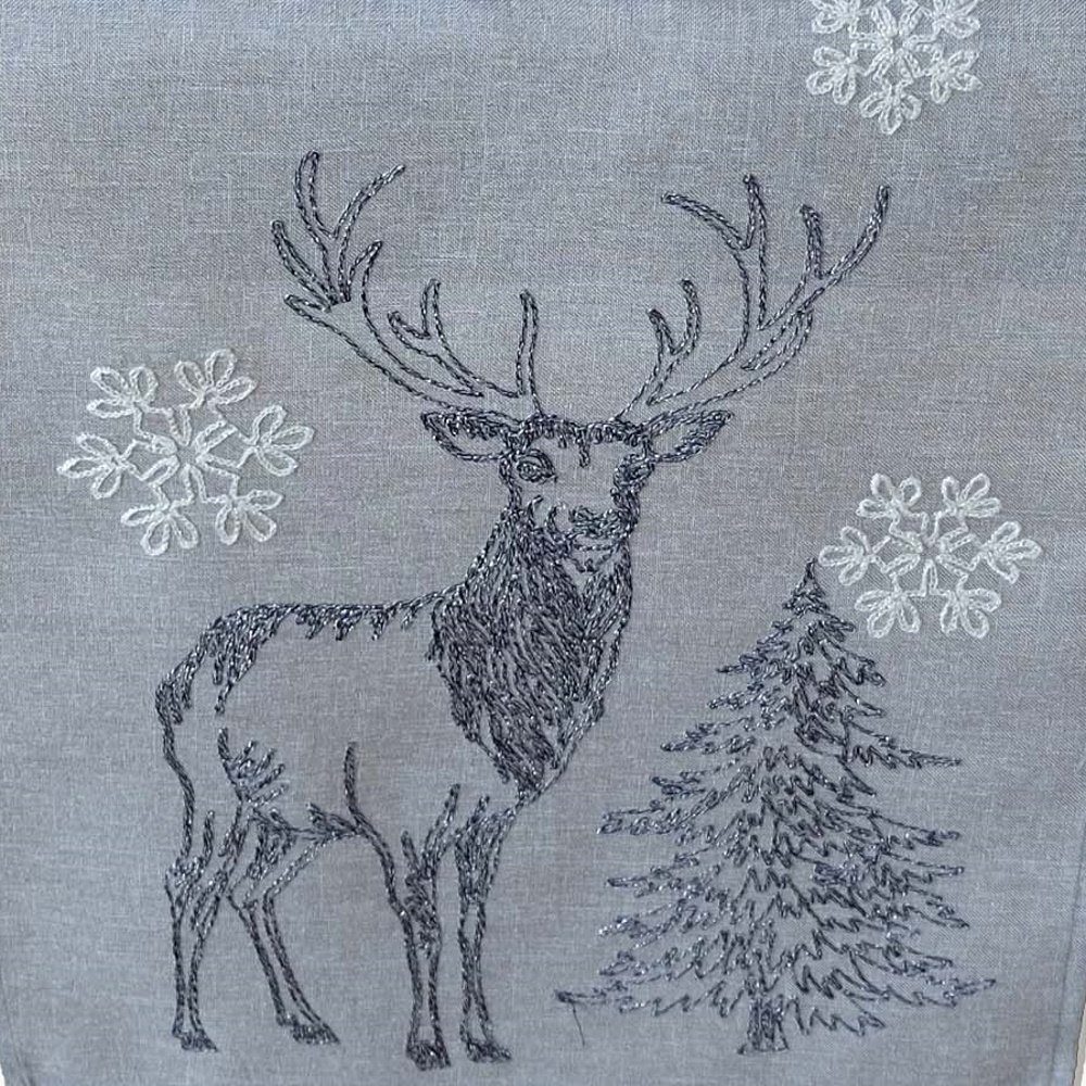 Silber grau weiß Bäume Raebel Elch Stickerei Weihnachten, bestickt Tischläufer Schneesterne