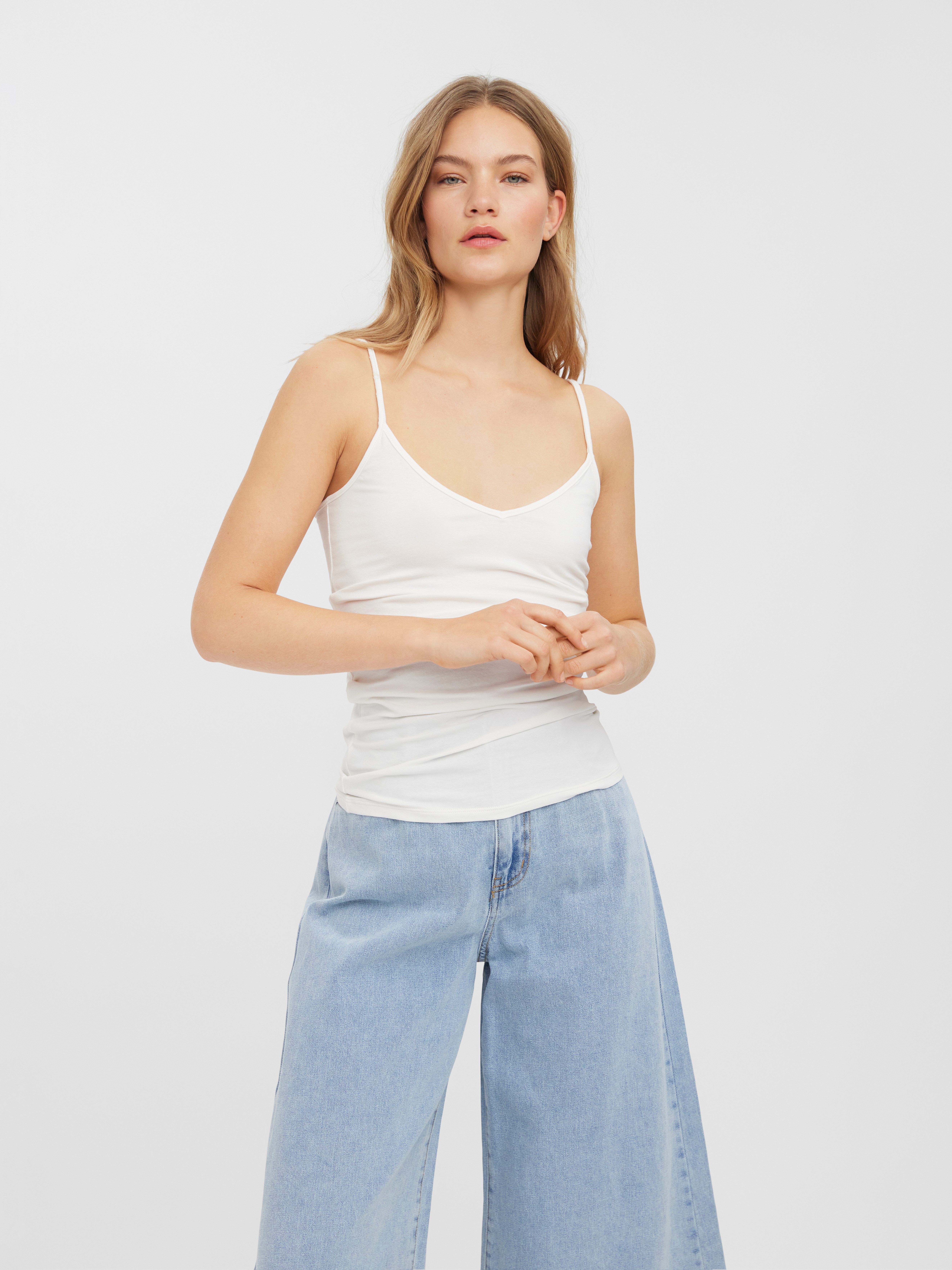 Vero Moda Spaghettitop VMMAXI MY SOFT V SINGLET 2PACK (2-tlg., 2er-Pack) Baumwollmischung, slim fit – Bild 4 von 5