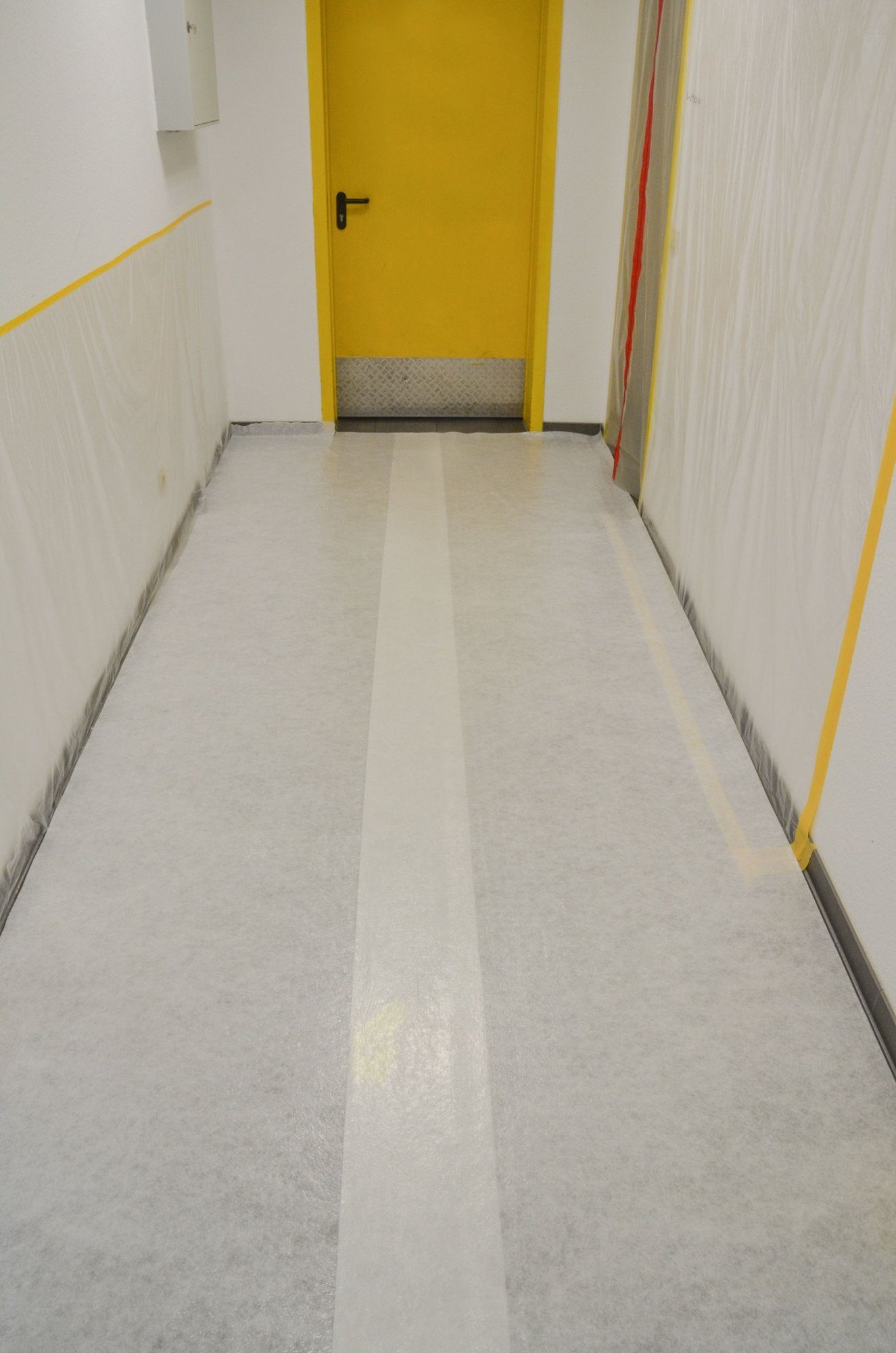 Malervlies Treppenschutzvlies 50 und 120 Boden- x Scorprotect® BSV selbsthaftend g/m² m 1 m