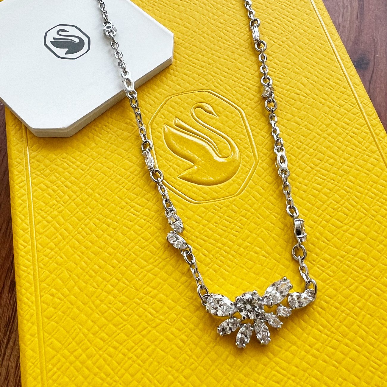 Swarovski Kette mit Anhänger günstig online kaufen