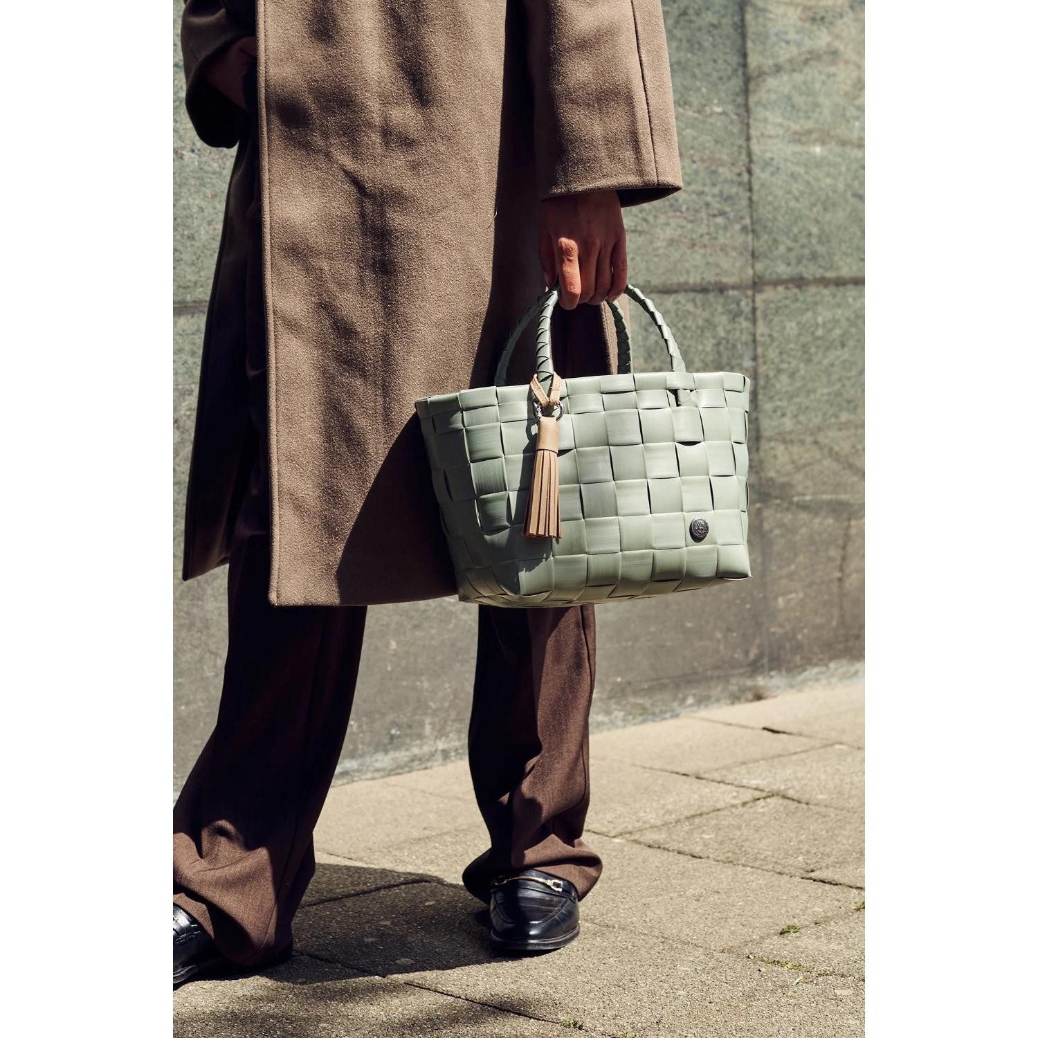 Handed By Einkaufskorb Handed By Shopper Paris Mini Sage Green mit Quaste in Nougat Cream