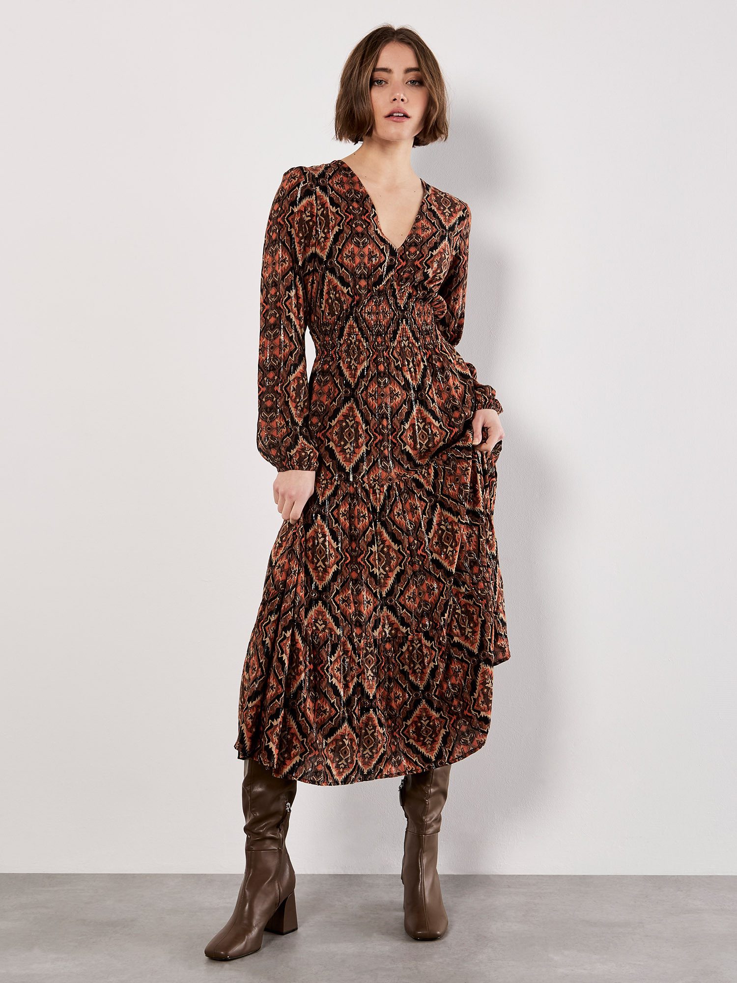 Apricot Druckkleid Midikleid mit Ikatmuster günstig online kaufen