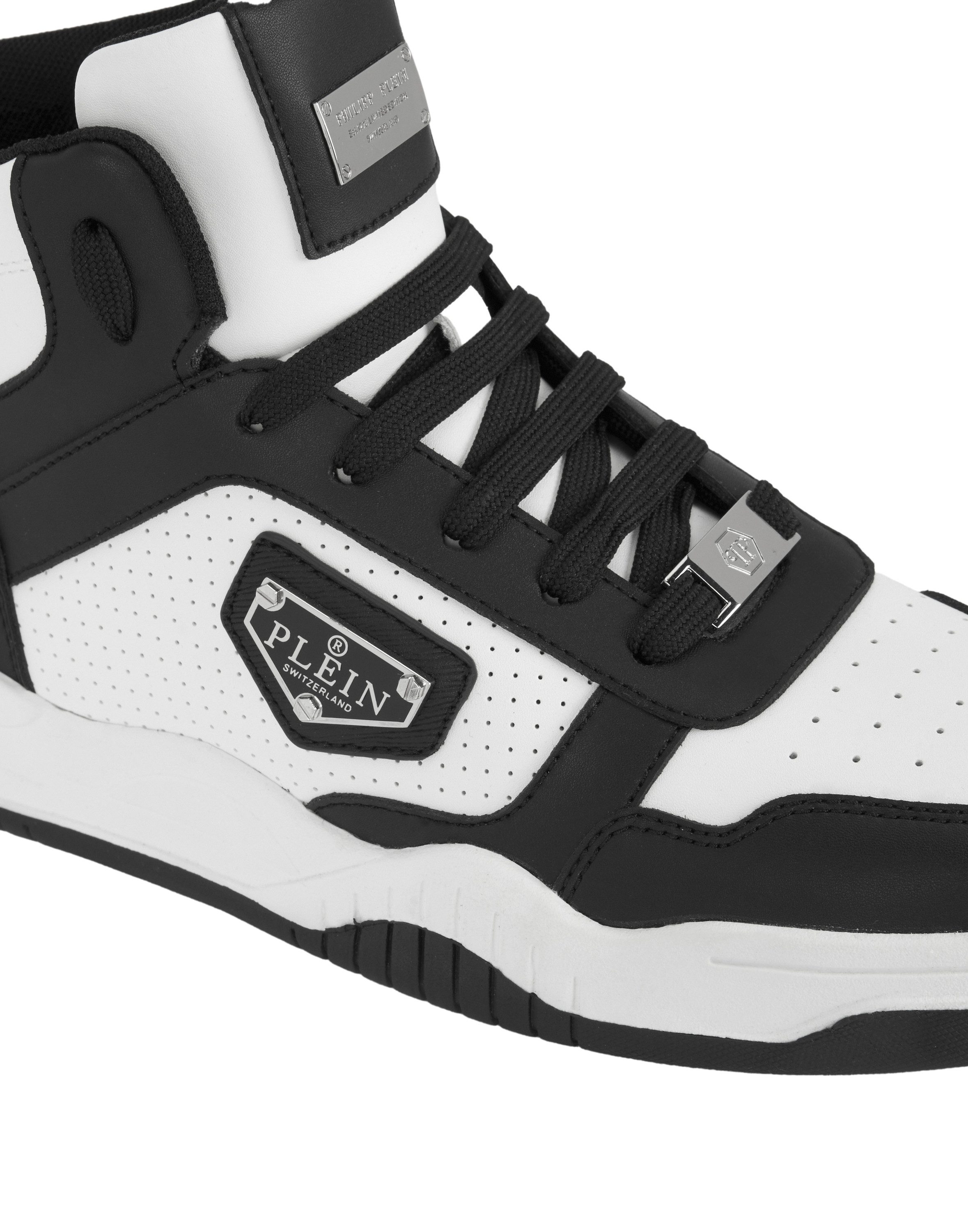 Street Sneaker