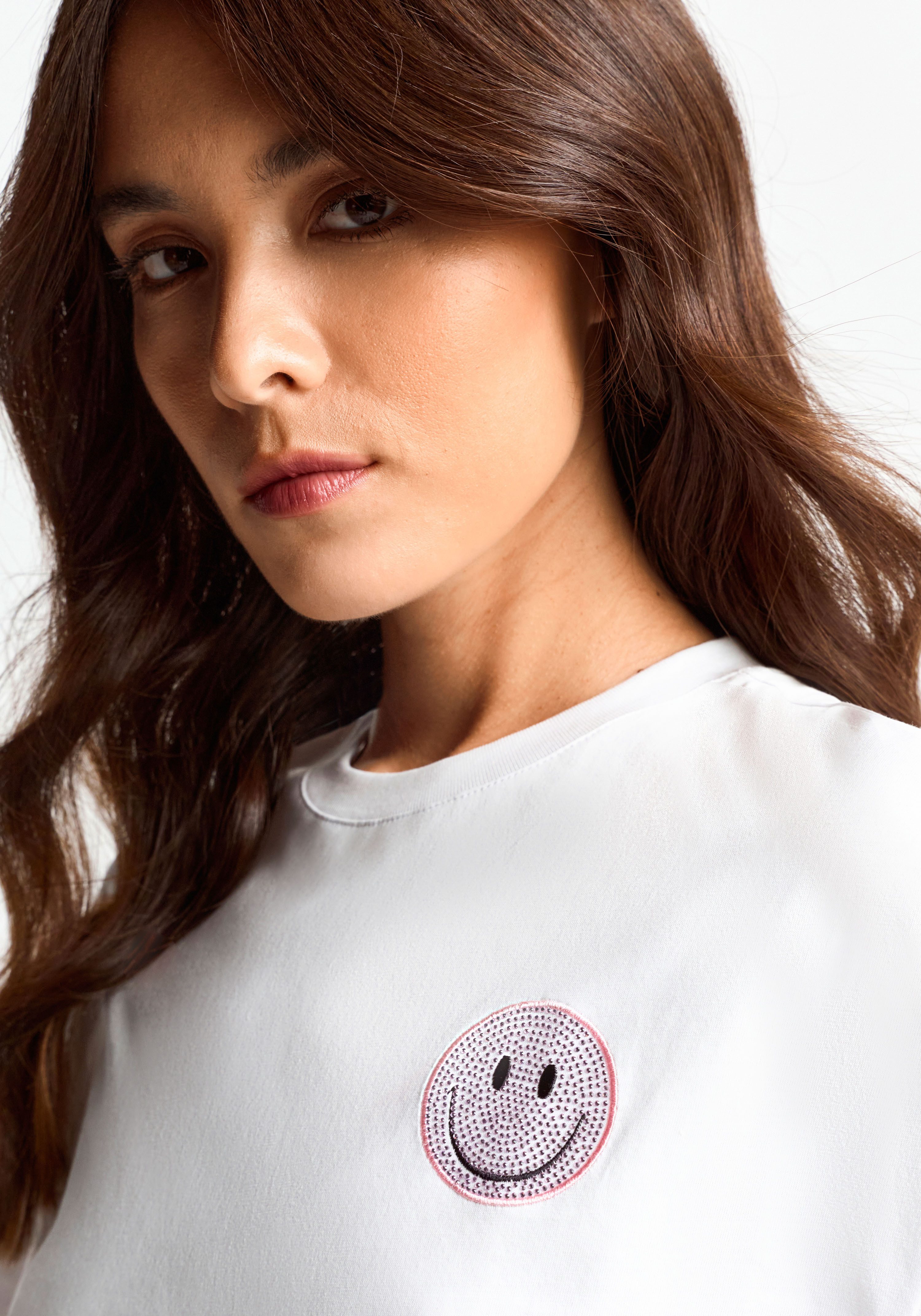 RICHROYAL T-Shirt Smiley mit Glitzersteinen günstig online kaufen