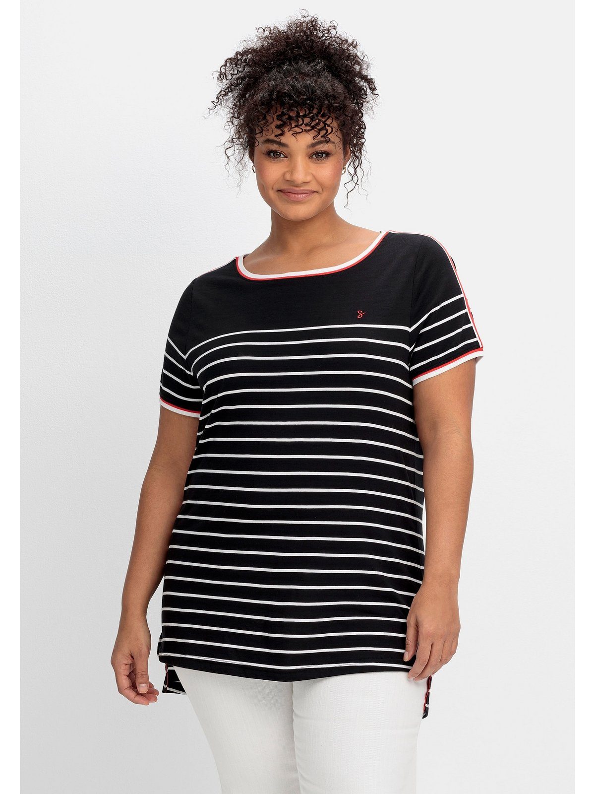 Sheego T-Shirt Große Größen mit Zierband auf der Schulter schwarz gemustert
