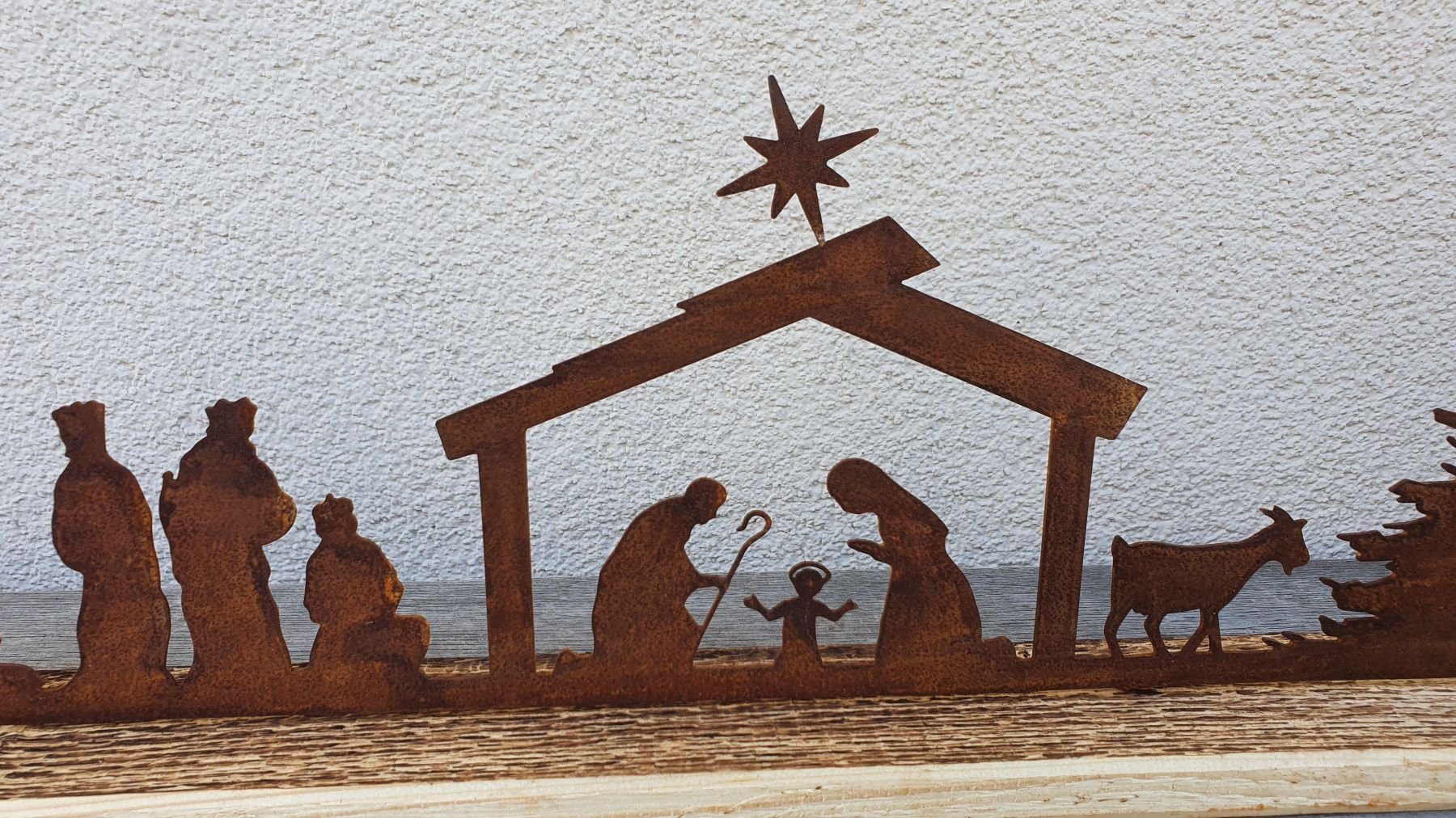 auf BADEKO Krippe Holzsockel Nazareth Weihnachtsfigur