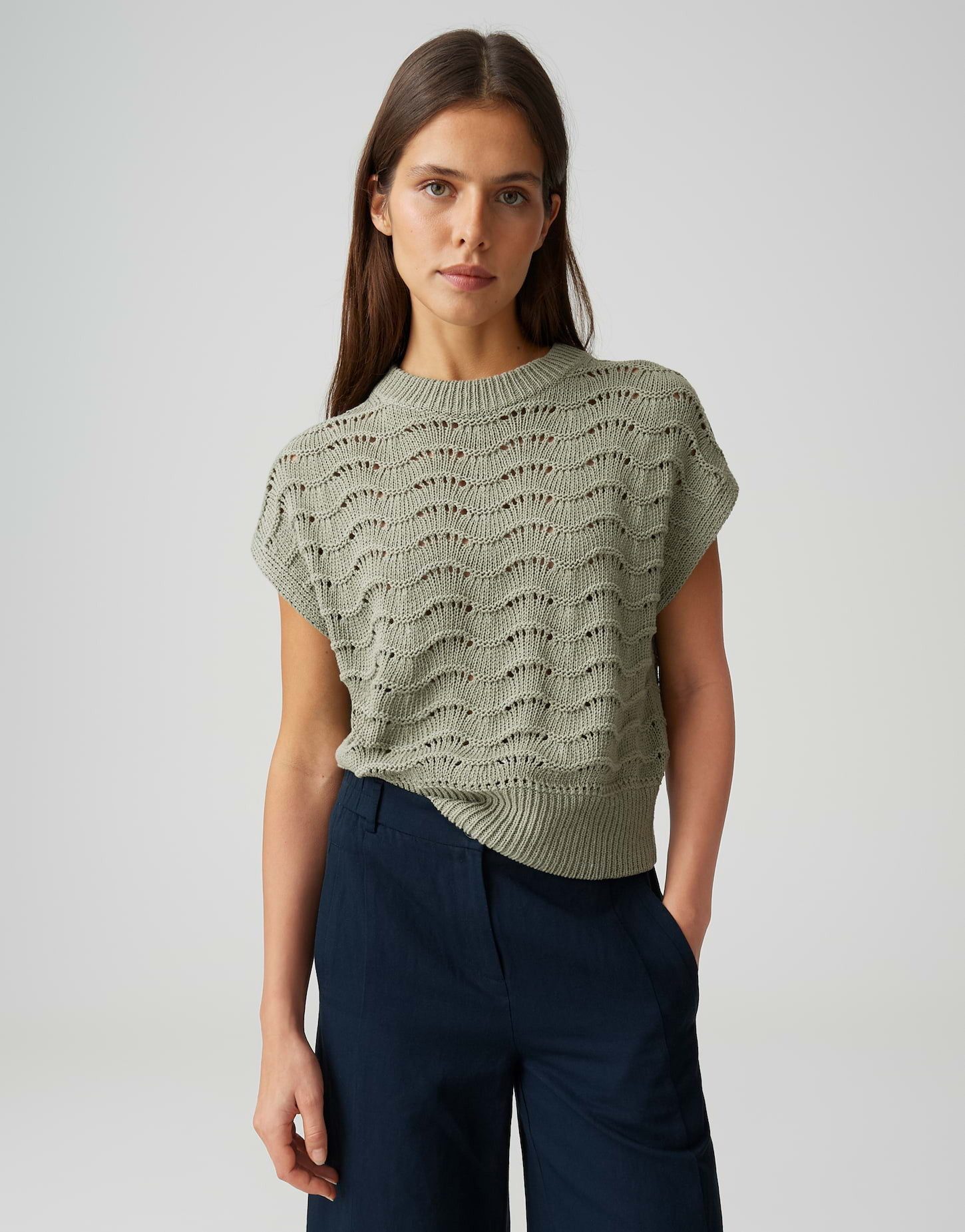 OPUS Strickpullover Pydra aus Feinstrick mit lockerer Passform Lochstrickmuster, leichte Transparenz, weicher Griff, Casual