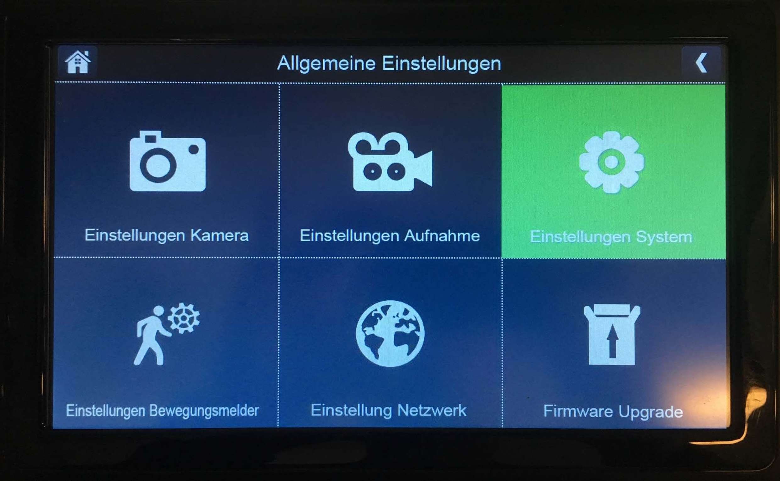 Elro Überwachungskamera CZ60RIPS (Innenbereich, Außenbereich, 2-tlg., Color Night Vision Überwachungskamera und Monitor, Überwachungskamera mit PIR Bewegungsmelder, Kamera und 9"Monitor)
