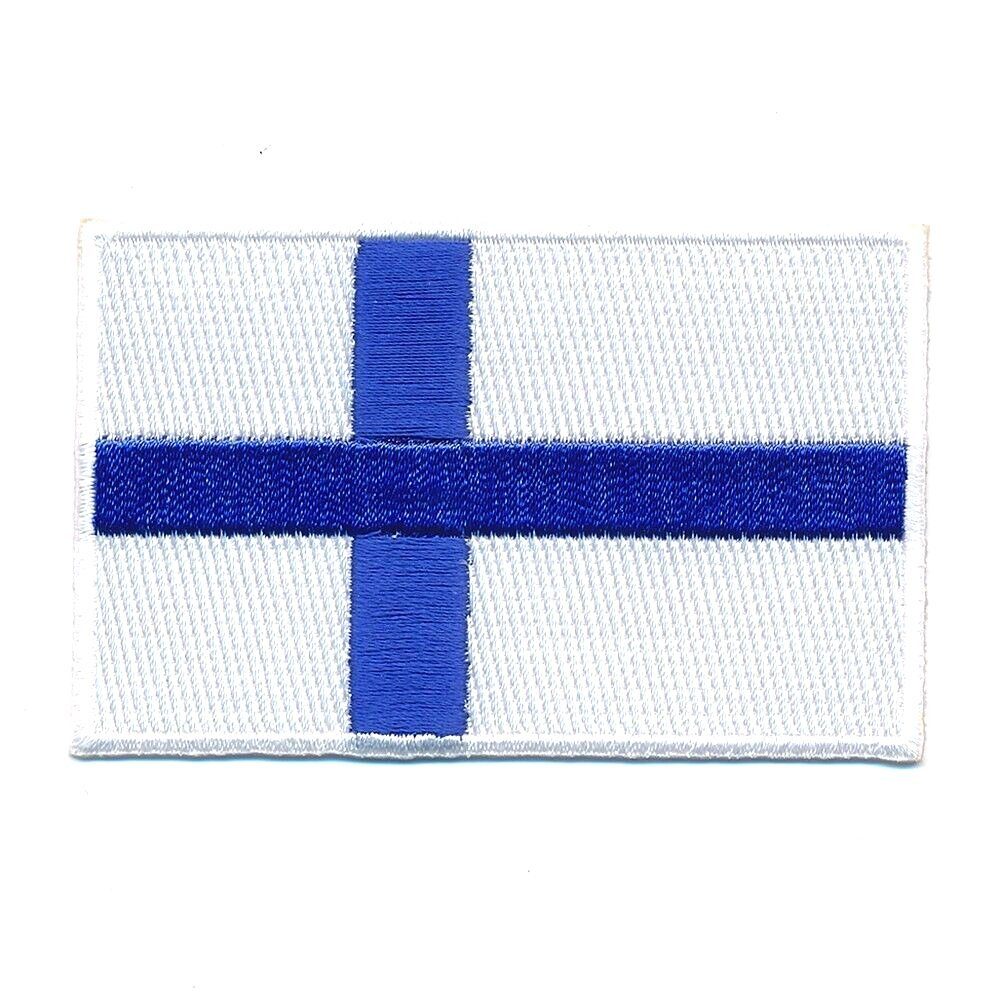 hegibaer Aufnäher 4 Finnland Flaggen Helsinki Flags Patch Aufnäher Aufbügler Set 1229, (4-tlg., 4 Patches / Größen ca. 80 x 50 mm, 60 x 35 mm, 40 x 25 mm, 30 x 20 mm), 4 Patches / Größen ca. 80 x 50 mm, 60 x 35 mm, 40 x 25 mm, 30 x 20 mm.