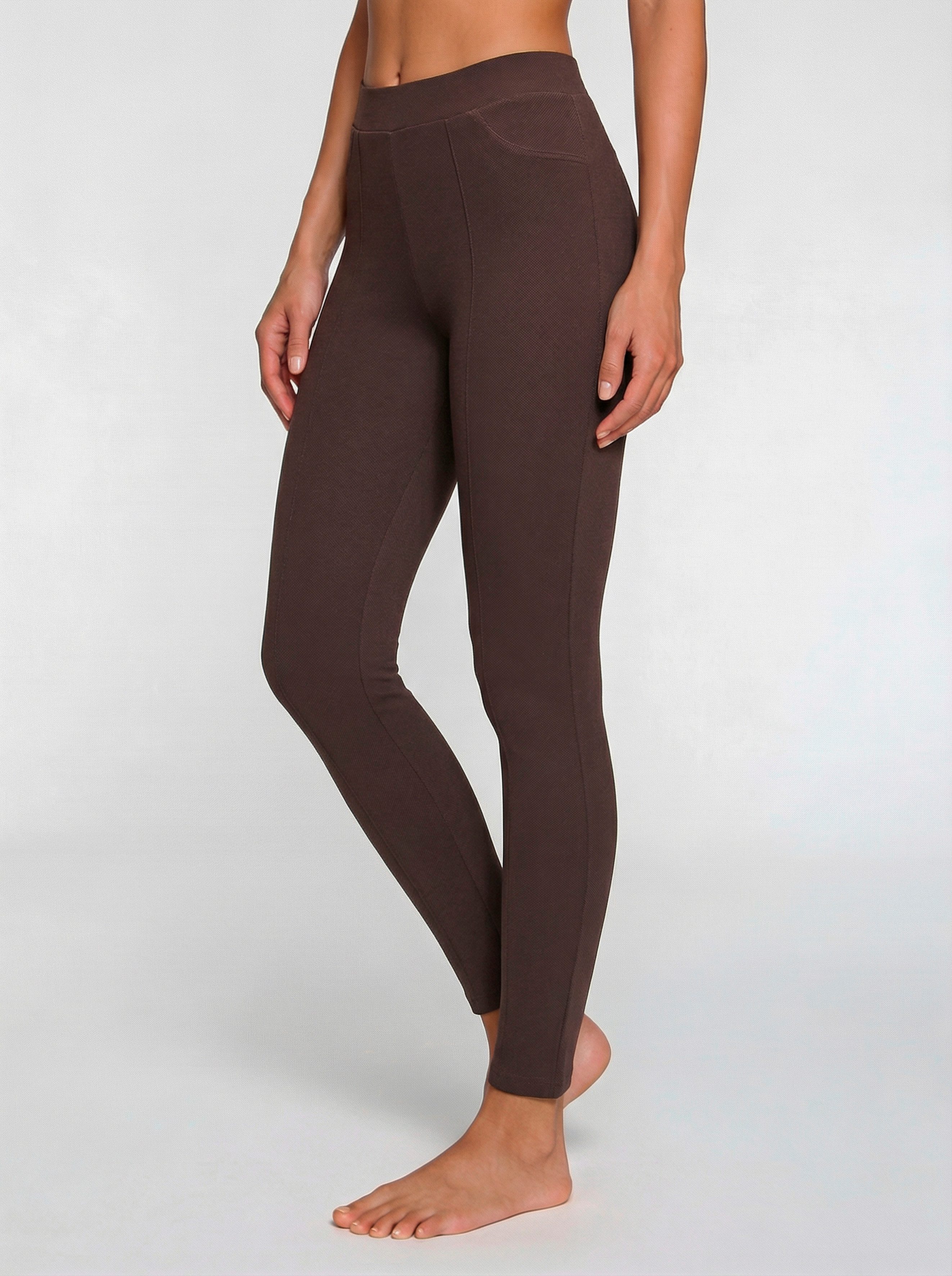 LASCANA Leggings Jeggings mit kleiner Biese vorne am Bein. € 49,99