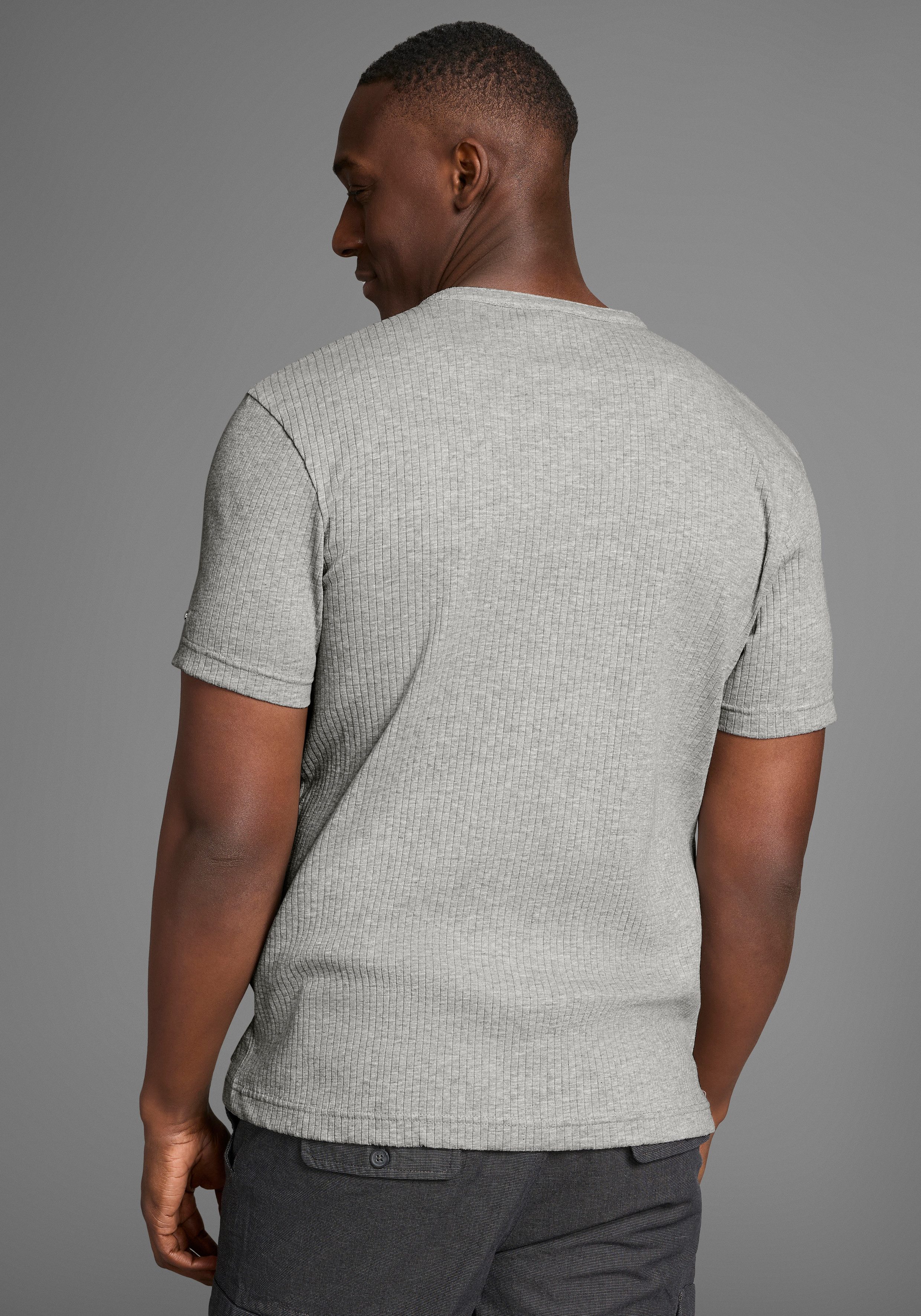 Bruno Banani Henleyshirt in elastischer Rippenqualität günstig online kaufen