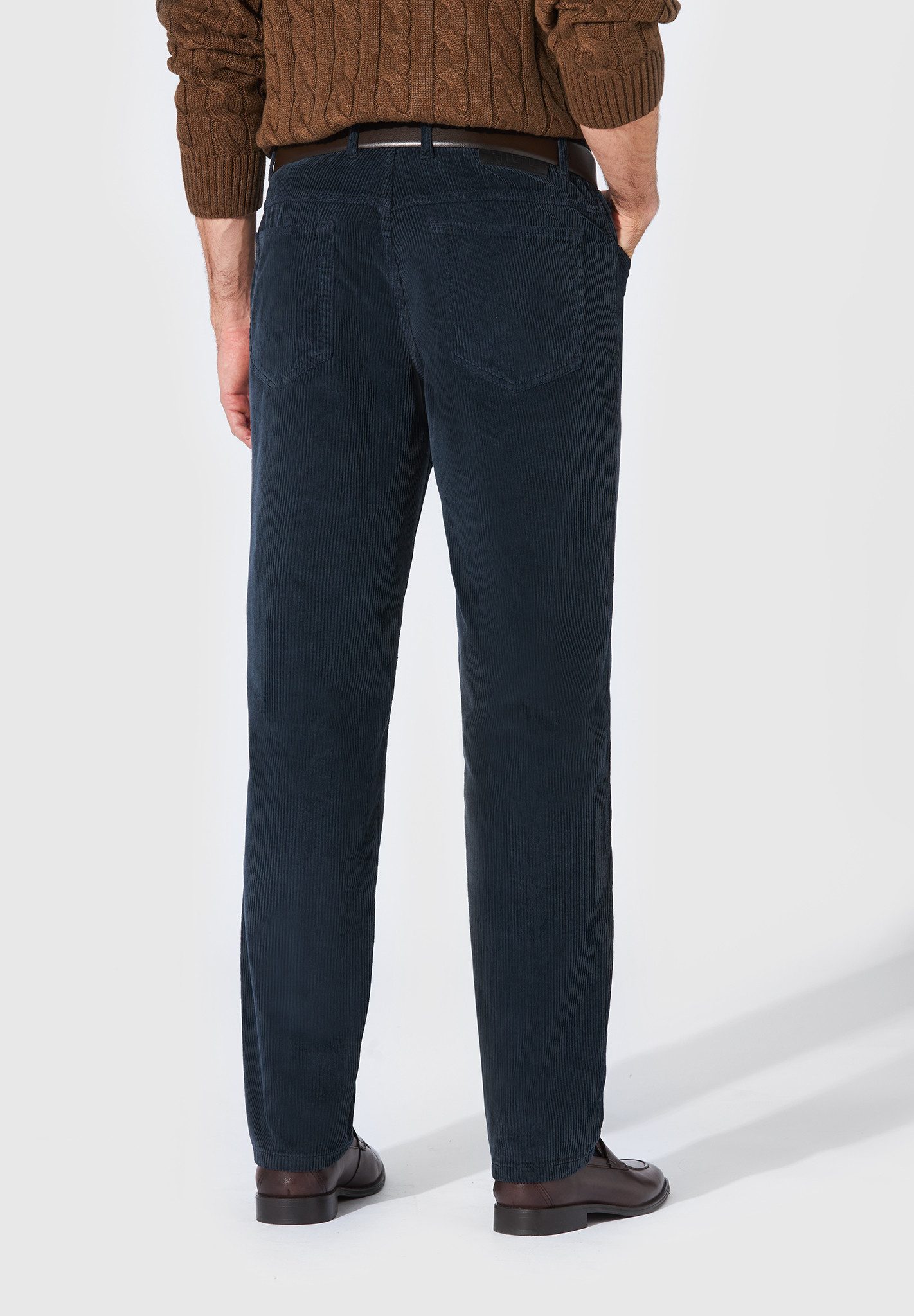 Hiltl Cordhose Dean 5 Pocket Cordhose Herren Regular Fit Baumwoll-Cord, dunkelblau, 4 elastische Baumwoll Cordhose, Casual Hose Herren für Freizeit und Büro
