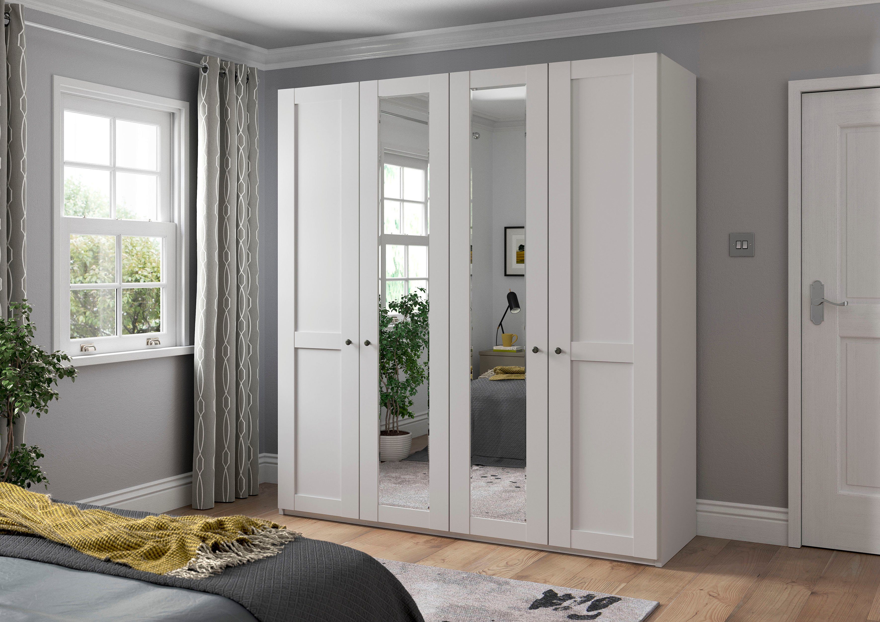 WIEMANN Kleiderschrank Göteborg, mit 95° Öffnungswinkel, Made in Germany inkl. Spiegel und Türendämpfung, moderner Landhausstil