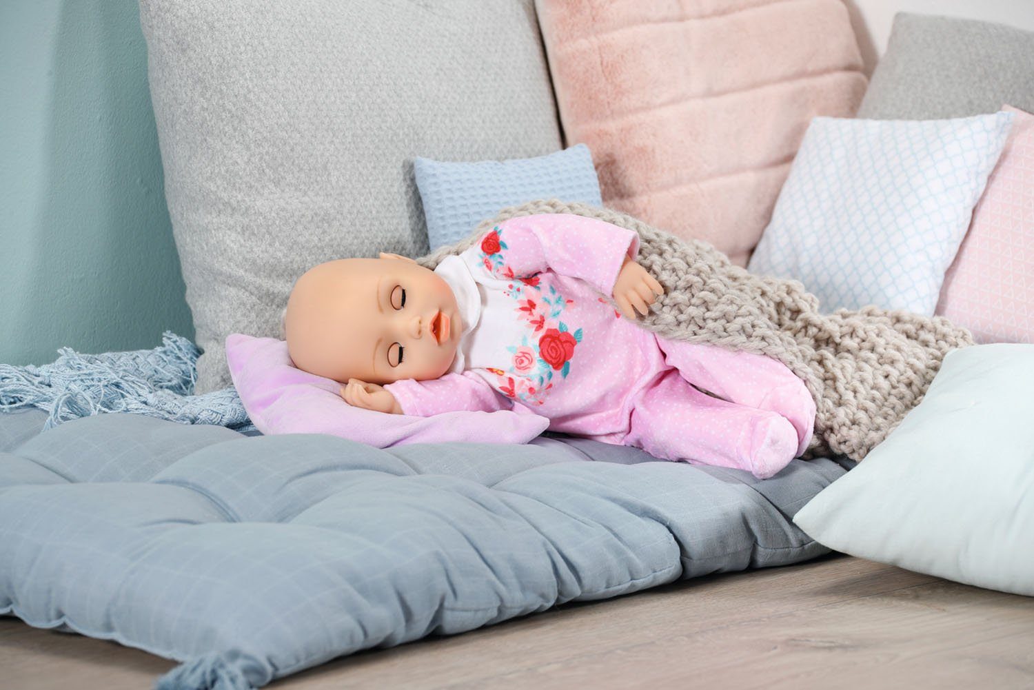 Zapf Creation® Puppenkleidung mit Annabell Blumen, Strampler 43 cm, rosa Baby Kleiderbügel