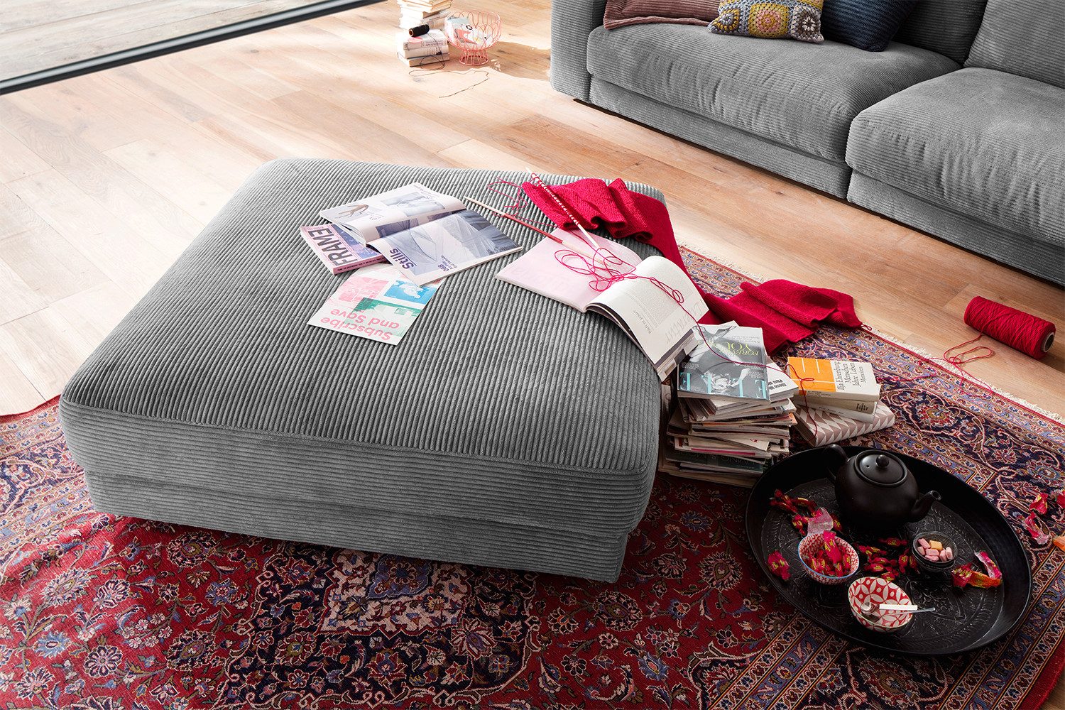 KAWOLA Hocker MADELINE, Big Hocker Polsterhocker Cord verschiedene Farben günstig online kaufen