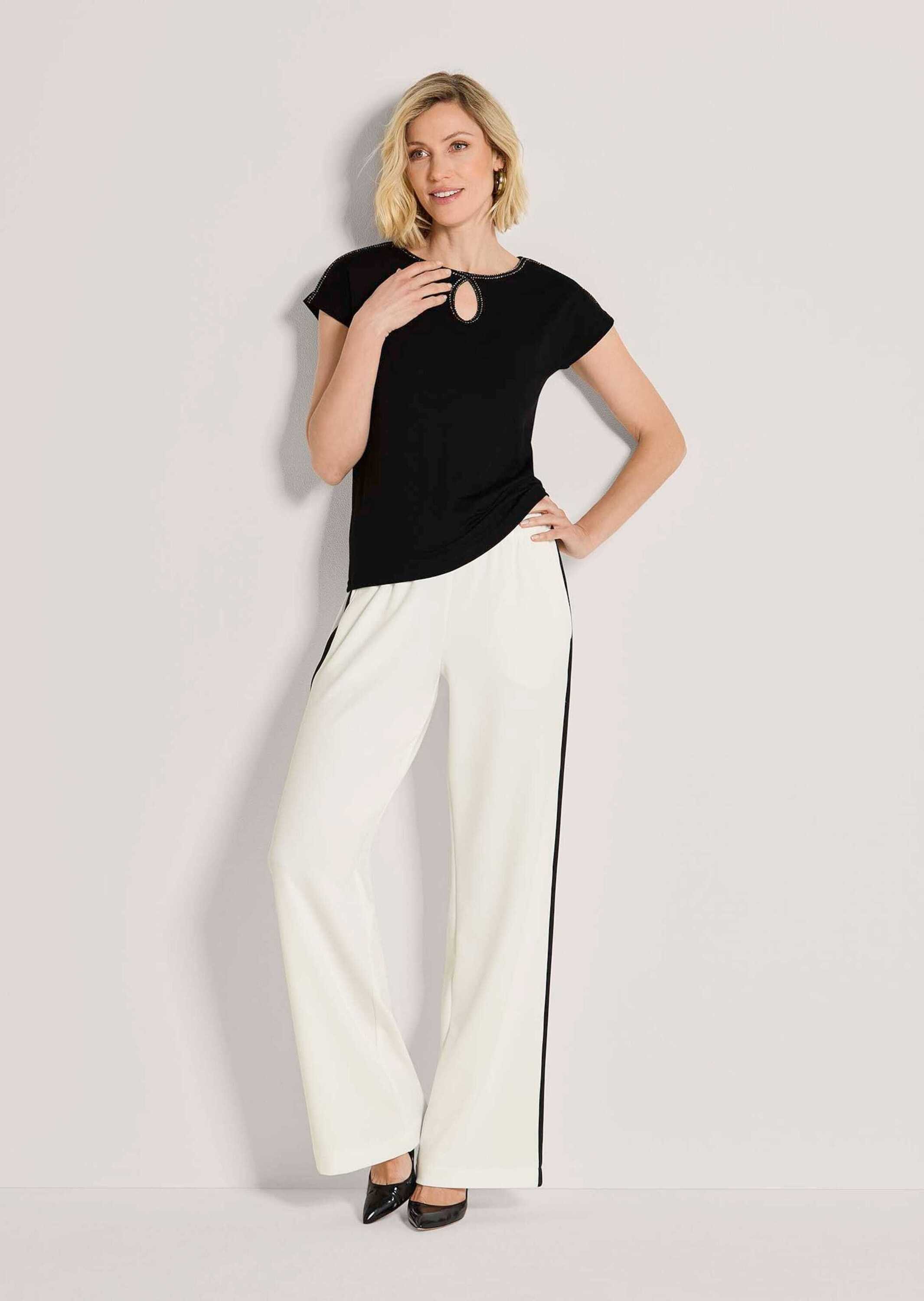 MADELEINE Kurzarmshirt Cut-out-Shirt mit Schmuckband Schlüsselloch-Ausschnitt & leicht überschnittene Schulter