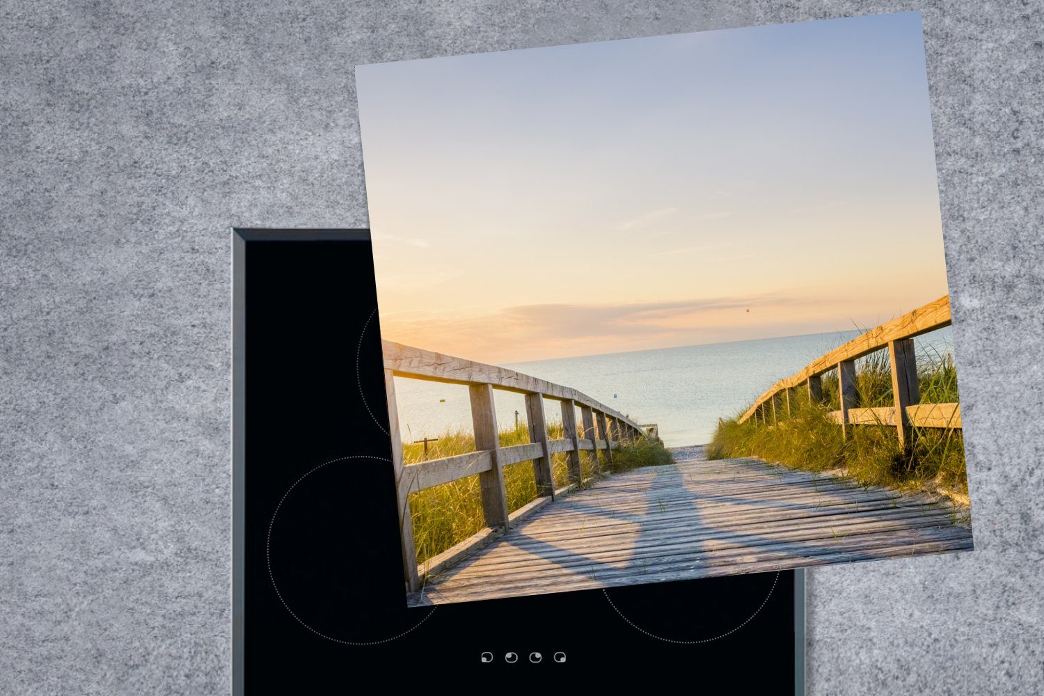 MuchoWow Herdblende-/Abdeckplatte Ruhiger Strand in Vinyl, küche 78x78 cm, (1 bei Ceranfeldabdeckung, tlg), Arbeitsplatte für Deutschland Sonnenuntergang