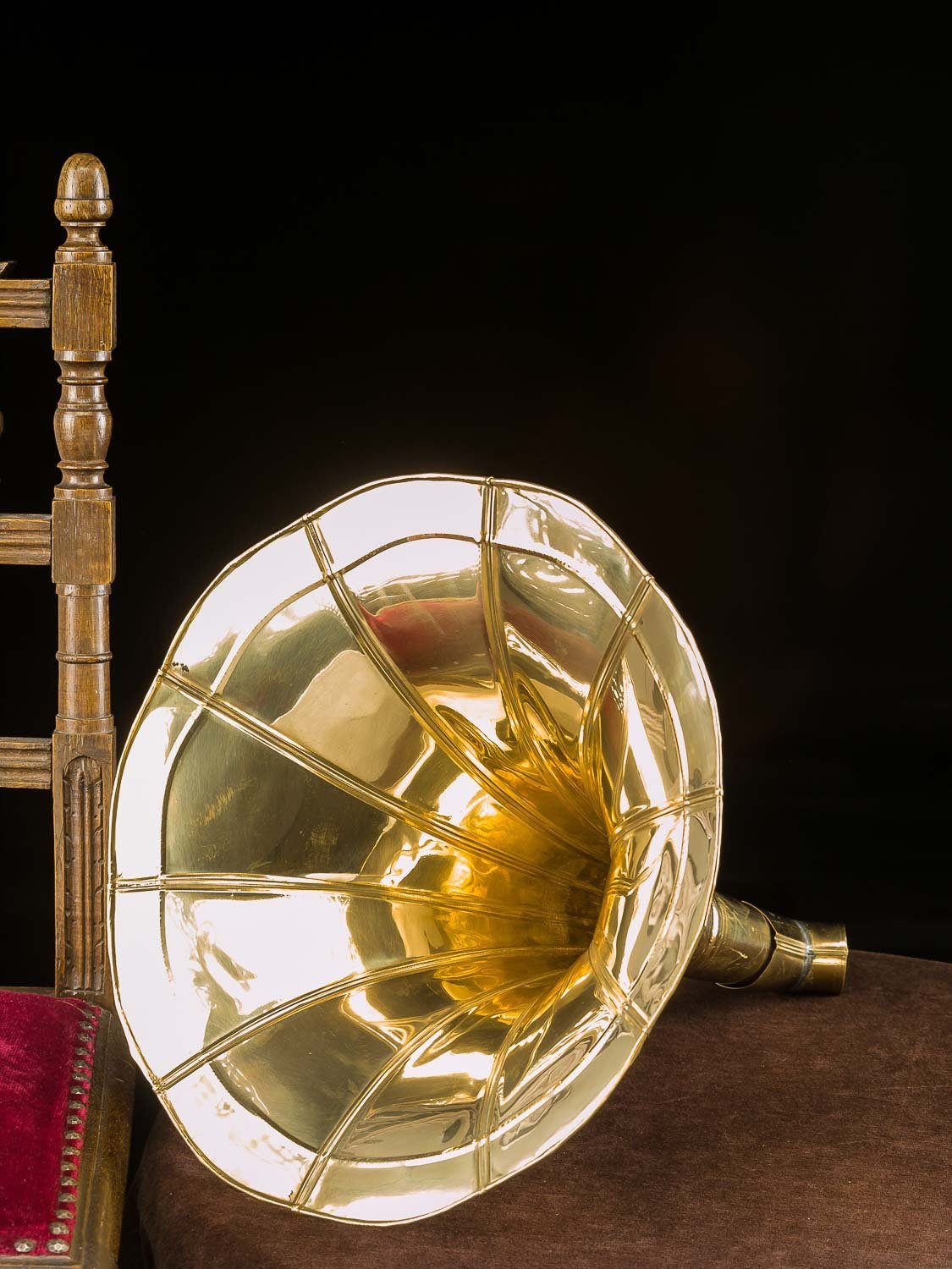 Aubaho Dekoobjekt Grammophon goldfarben gramophone im Trichter Horn antik Stil