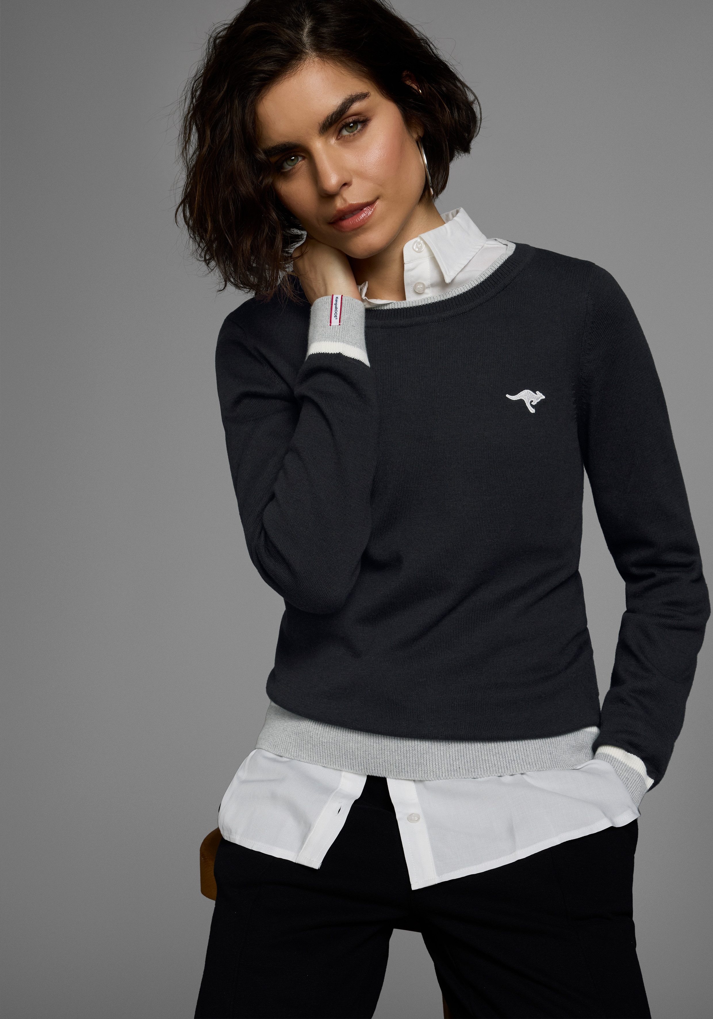 KangaROOS Rundhalspullover mit kontrastfarbenem Saum günstig online kaufen