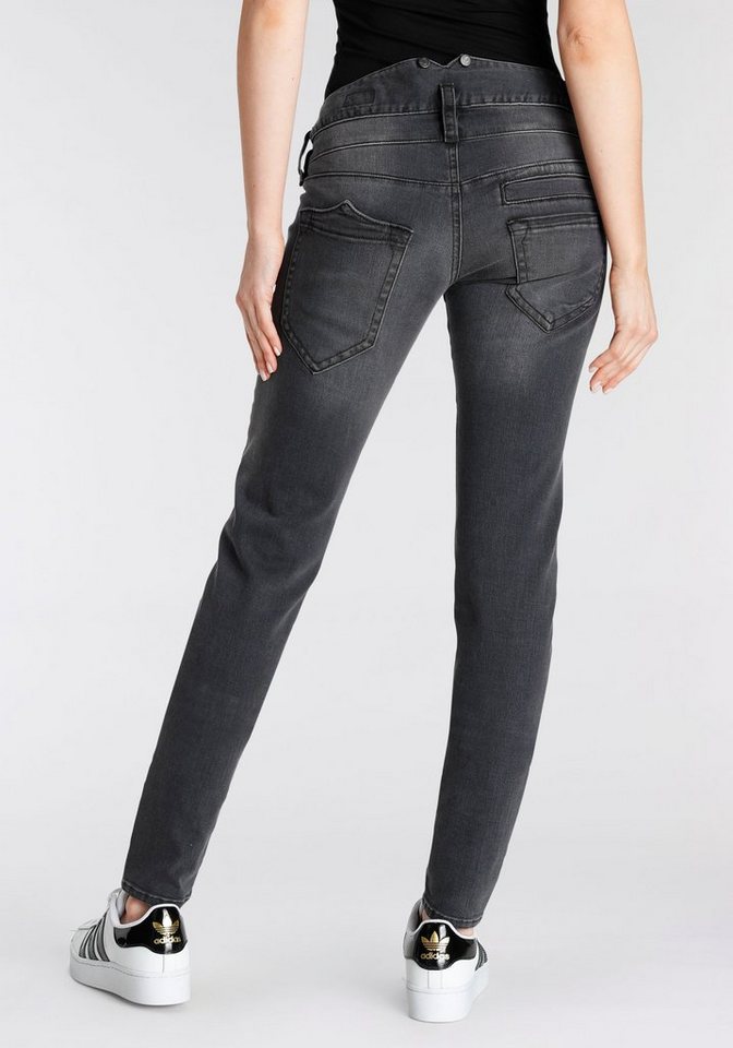 Herrlicher Slim-fit-Jeans Pitch Slim Organic Denim Cashmere extra  komfortabel, Tiefsitzende asymmetrische Gesäßtaschen sorgen für einen  leichten Push-up-Effekt