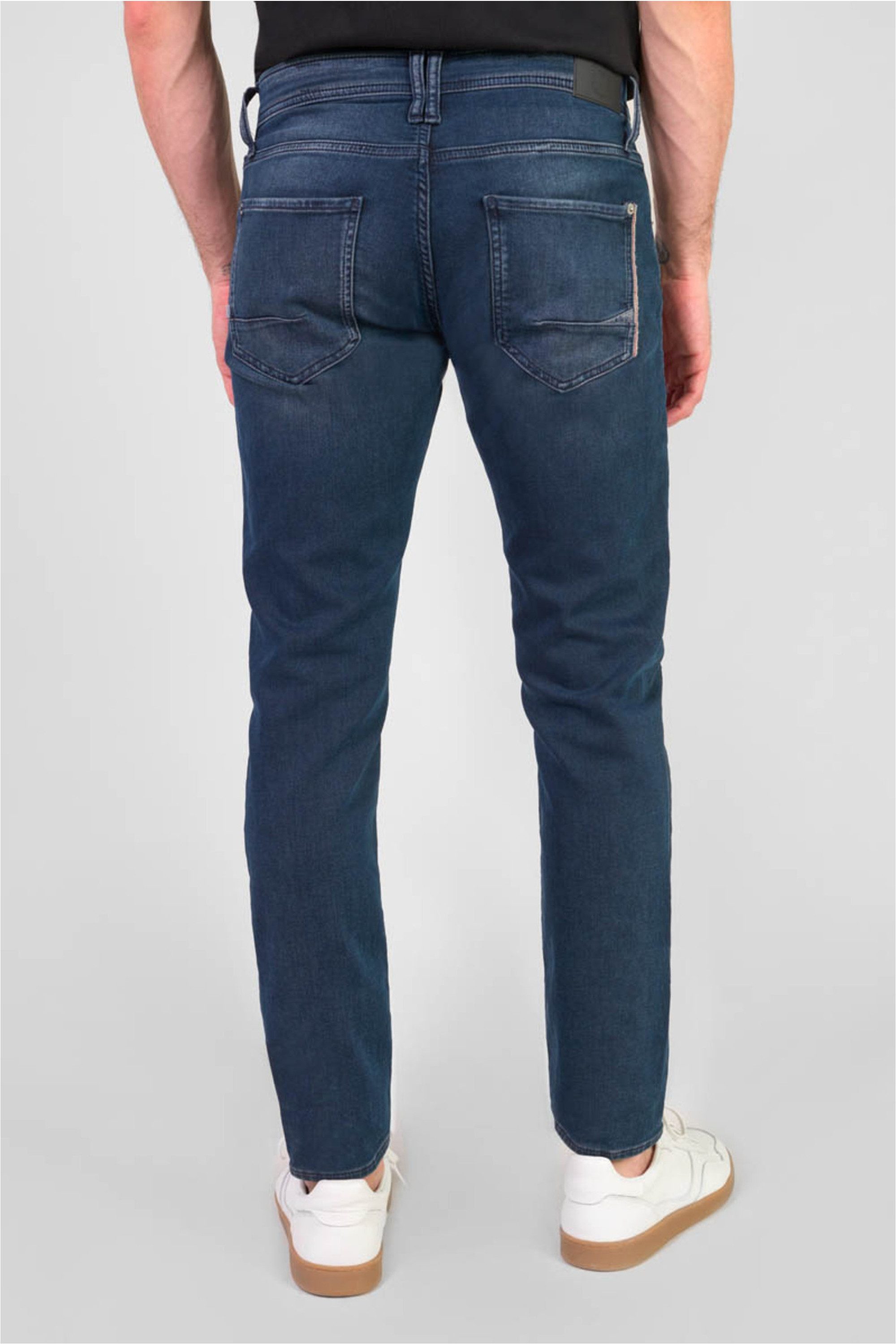 Le Temps Des Cerises Slim-fit-Jeans 700/11JO mit eng anliegendem Schnitt