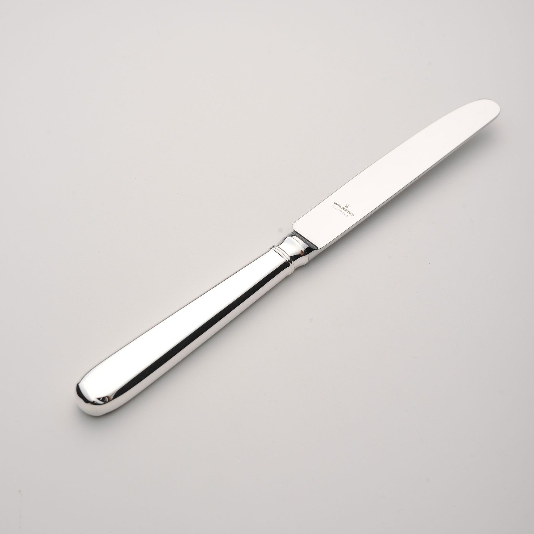 Столовый нож