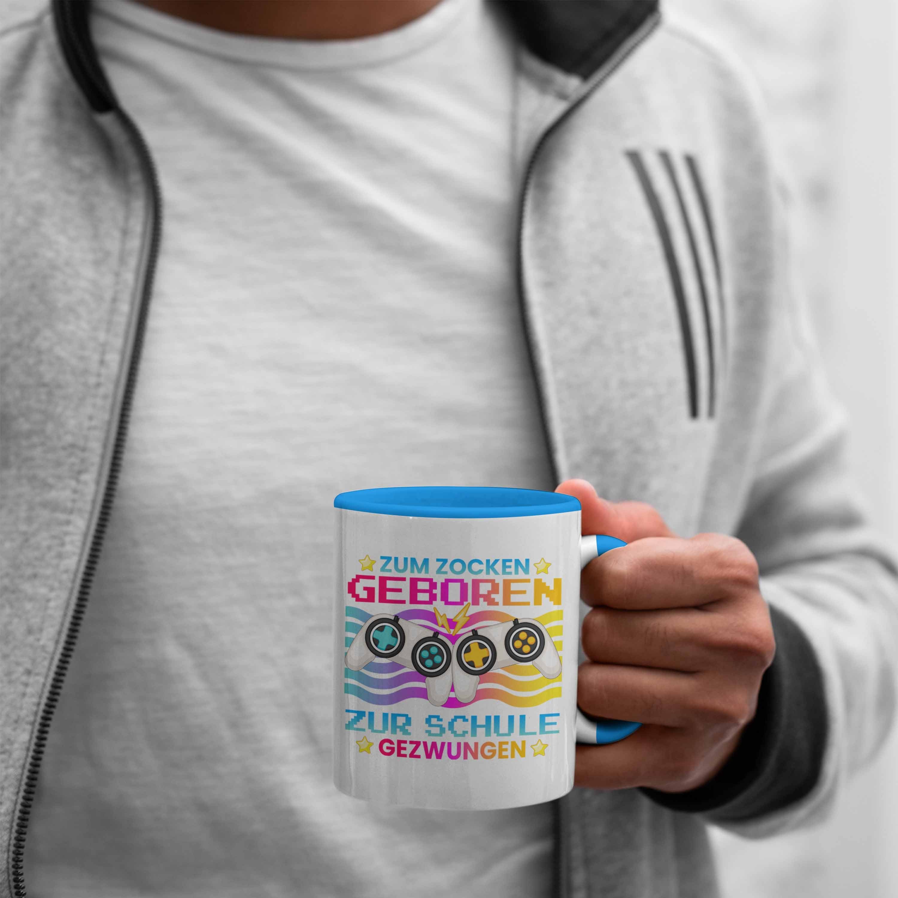 Mitbringsel Zubehör - Trendation Zocker Blau Männer Spruch Jungen Gezwungen Kinder Lustig Zocken Geschenkideen Trendation Tasse Gamer Geschenk Schule Zur PC Gaming Tasse