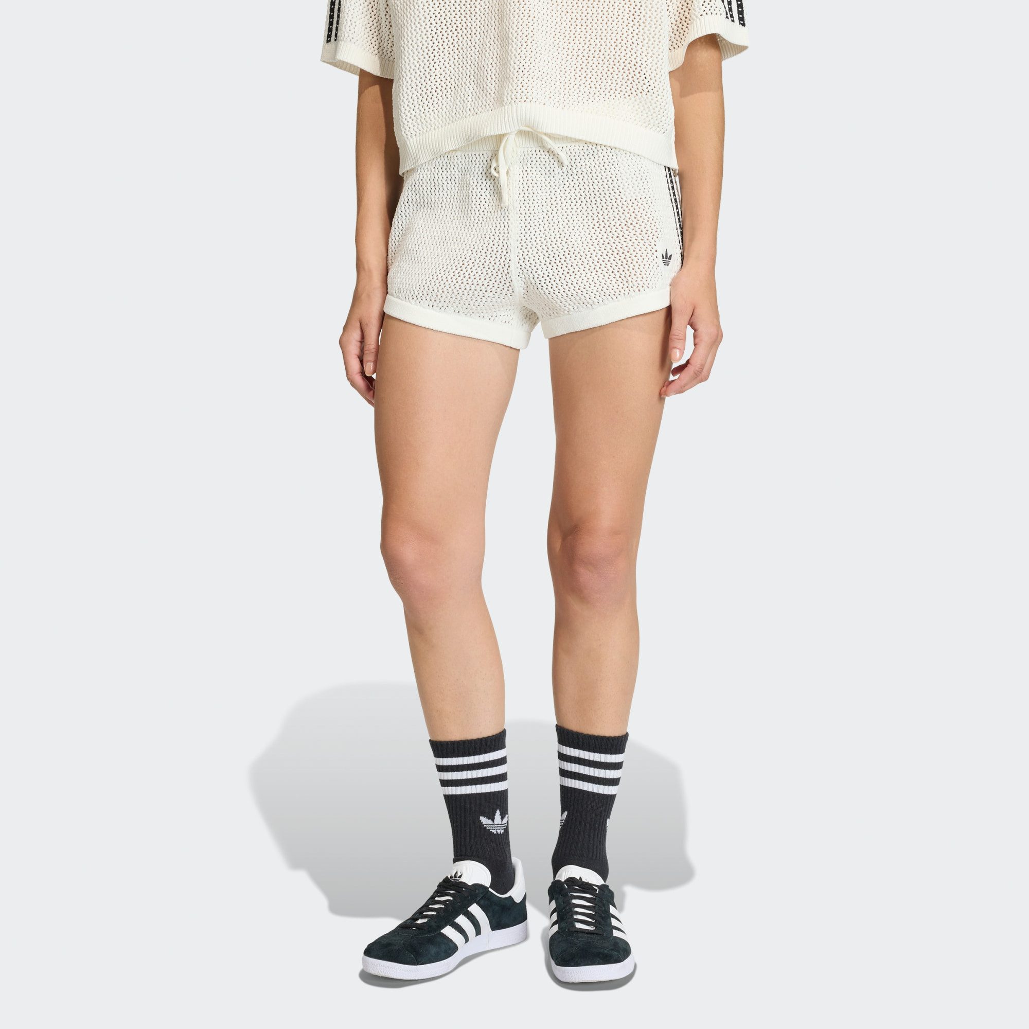 adidas Originals Shorts KNITTED CROCHET SHORTS (1-tlg)
