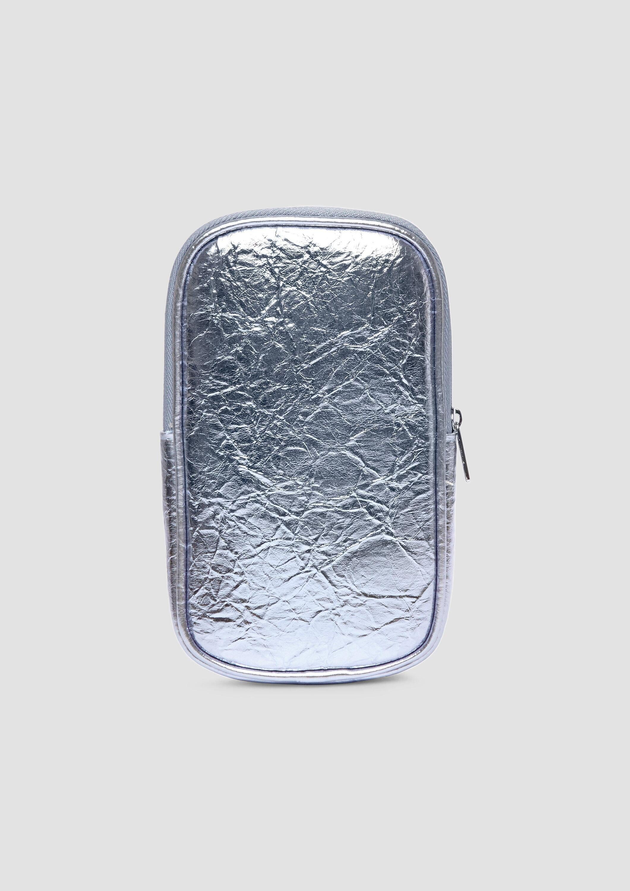 s.Oliver Handytasche Tasche, Handytasche in Leder-Optik mit längenverstellbarem Schulterriemen