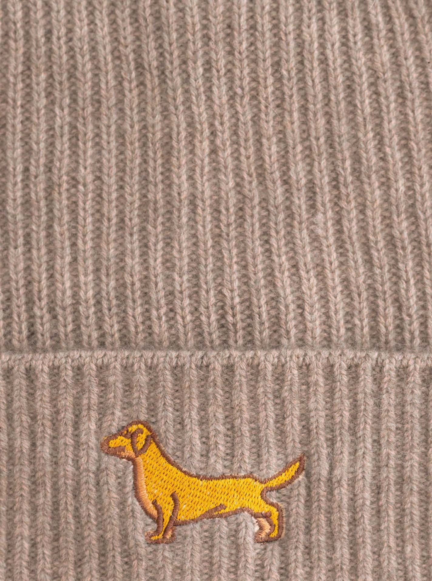 Zwillingsherz Beanie "Dog-Patch" mit niedlichem Dackelmotiv