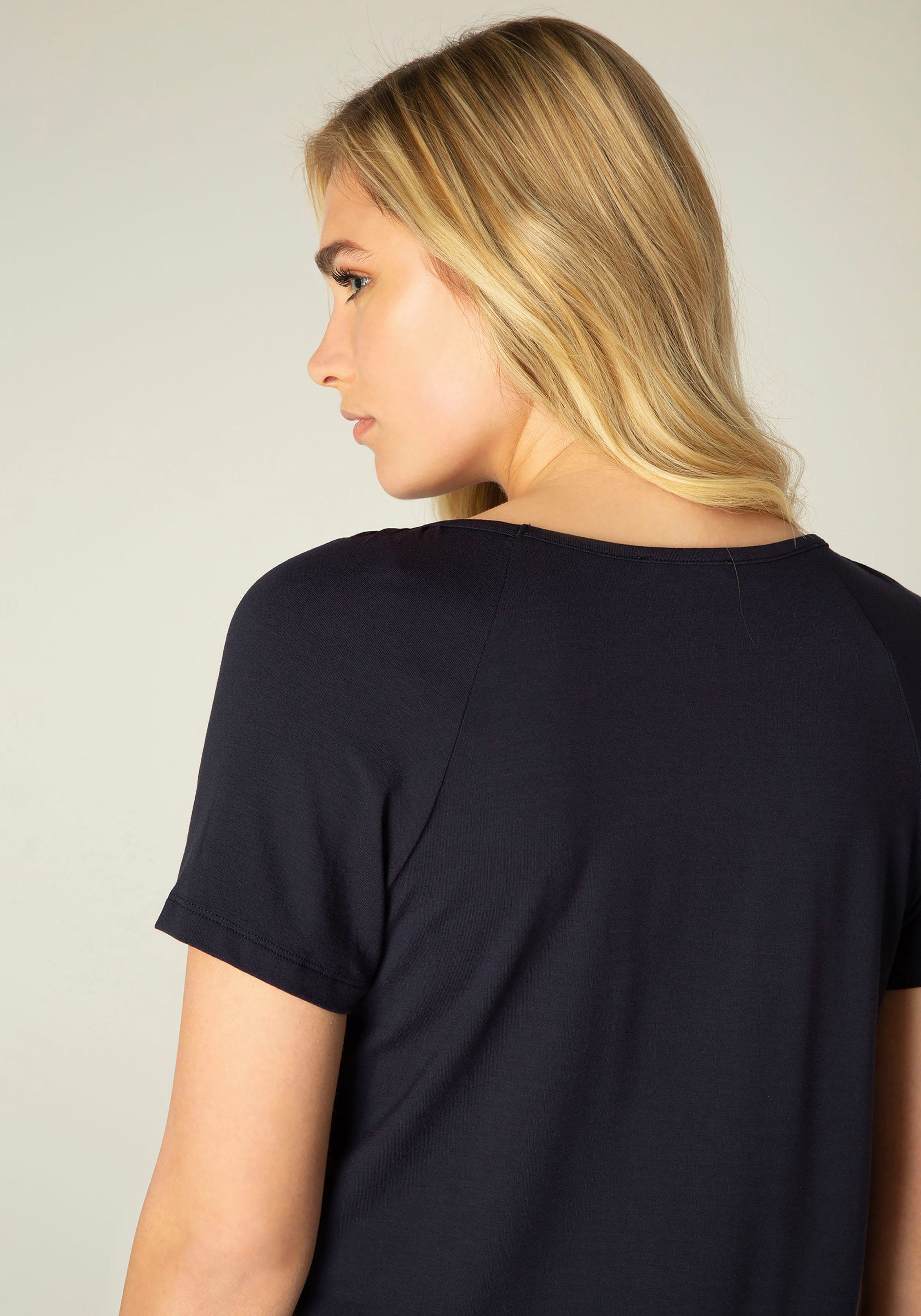 Base Level T-Shirt Yona mit Ausschnitt am elastischem und navy Bund blue dark Raffung