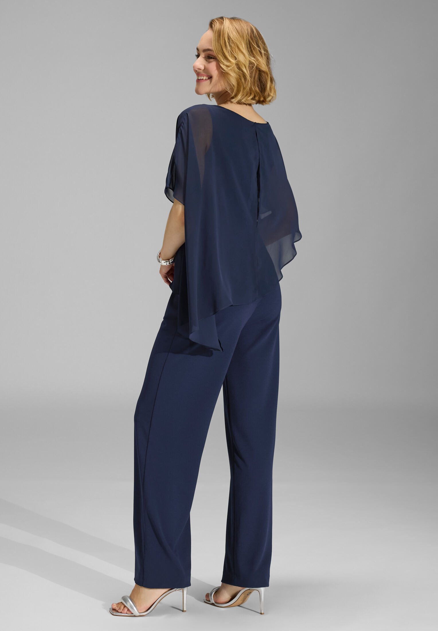 SWING Jumpsuit - Jumpsuit aus Crepe Jersey mit Chiffon Überwurf Oberteil in lockerer Passform