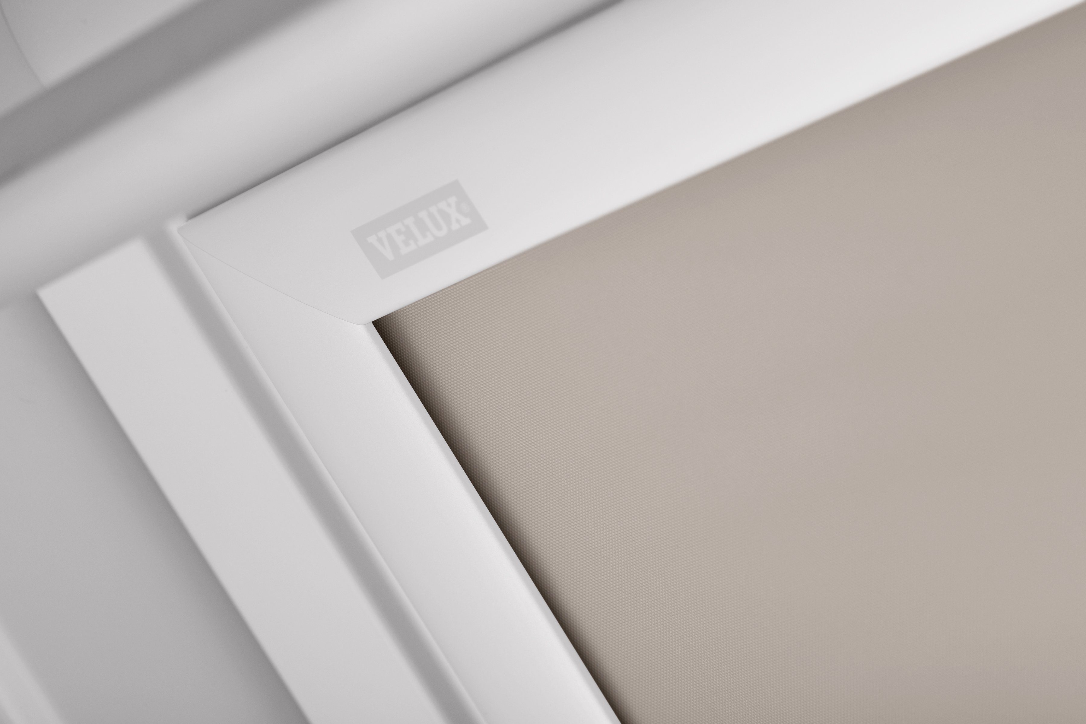 VELUX, beige DKL »Pick in & PK04 1085SWL, VELUX Führungsschienen, verdunkelnd, Verdunklungsrollo Click!«,