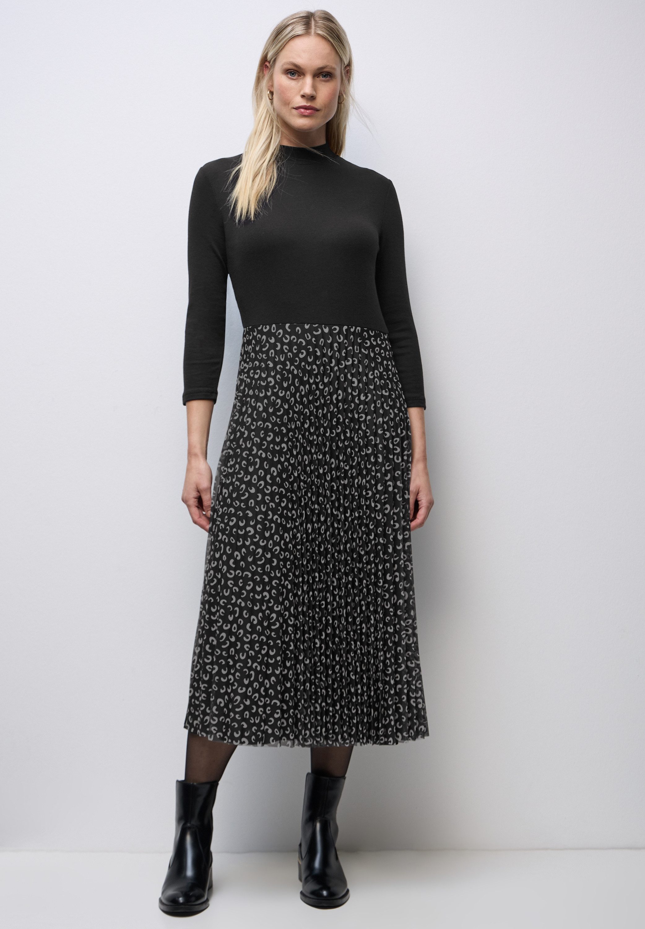 STREET ONE Midikleid mit plissiertem Rockteil