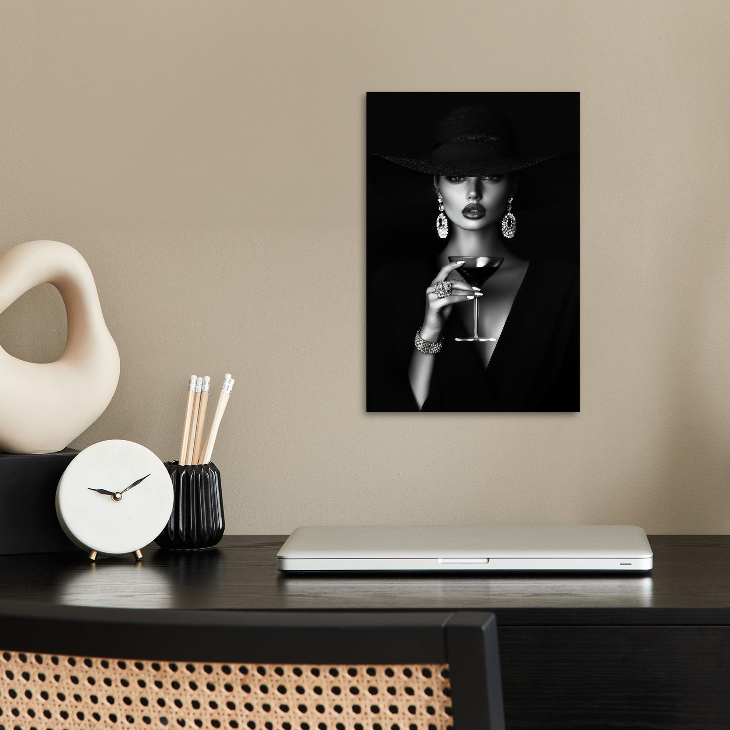 MuchoWow Poster Frau - Cocktail - Schick, (1 St), Poster ohne Rahmen, Wandbild, Wandposter, 20x30 cm – Bild 2 von 5