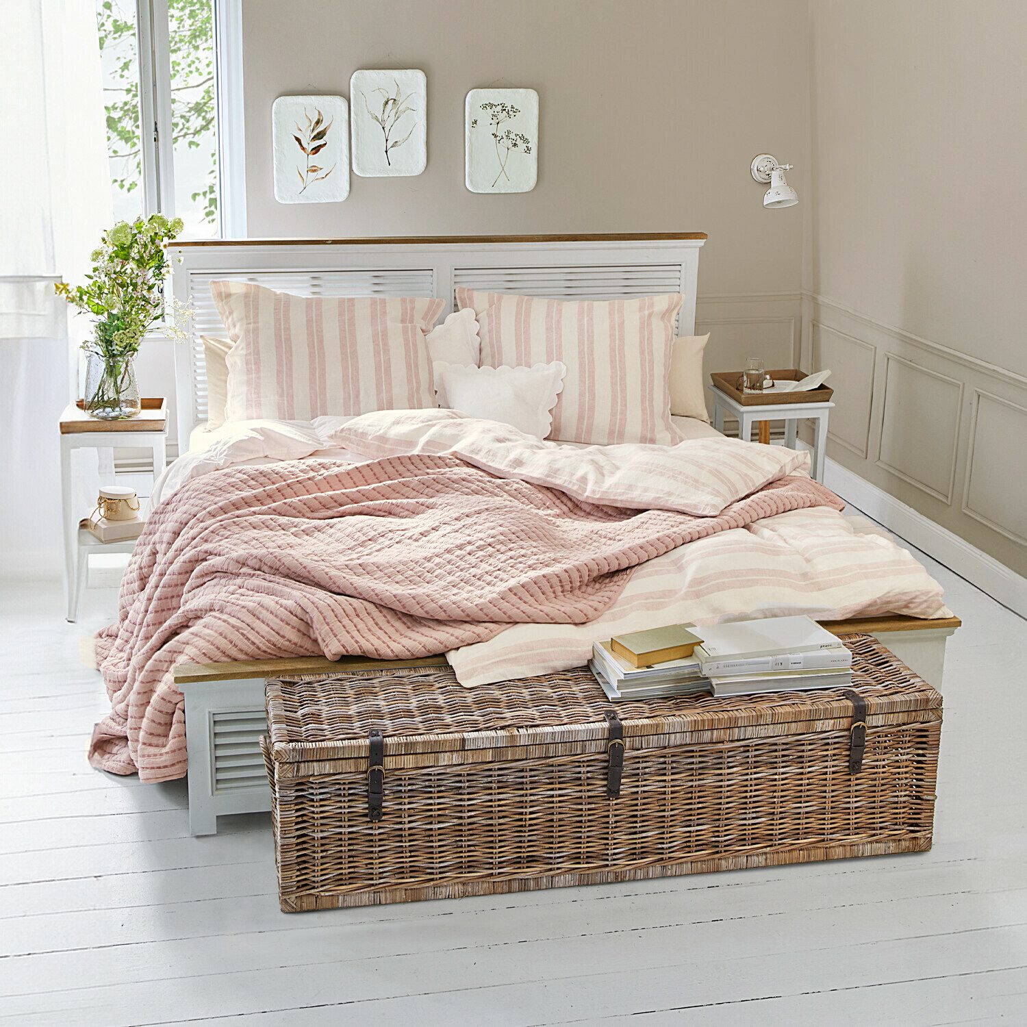 Mirabeau Bett Bett Antje antikweiß
