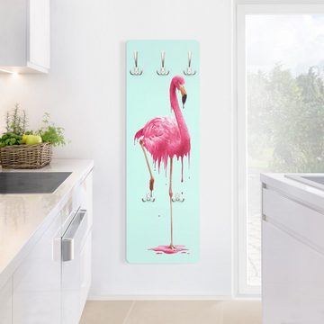 Bilderdepot24 Garderobenpaneel türkis Kunst Tiere Schmelzender Flamingo Design (ausgefallenes Flur Wandpaneel mit Garderobenhaken Kleiderhaken hängend), moderne Wandgarderobe - Flurgarderobe im schmalen Hakenpaneel Design